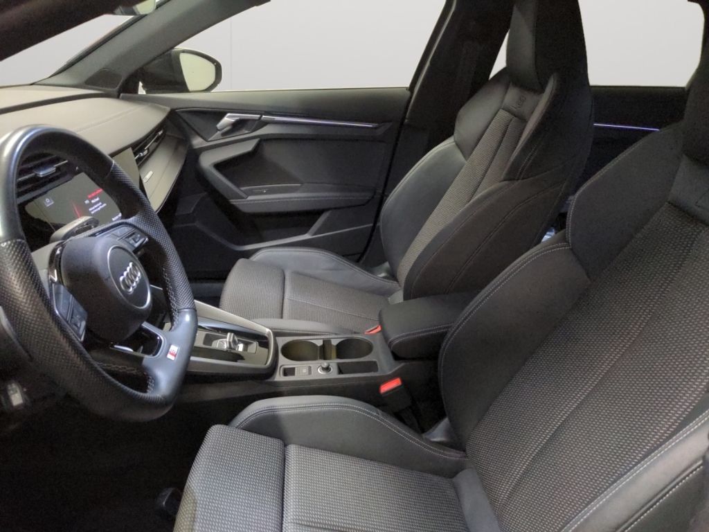 Audi A3 Sportback 40TFSIe S tronic S line Matrix Navi