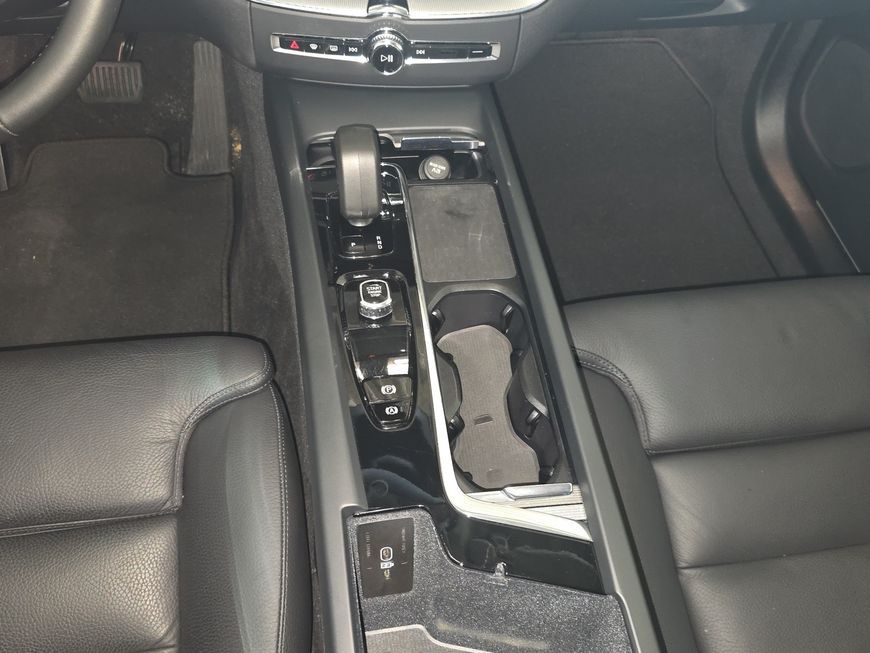 Volvo XC60 B4 D Plus Dark
