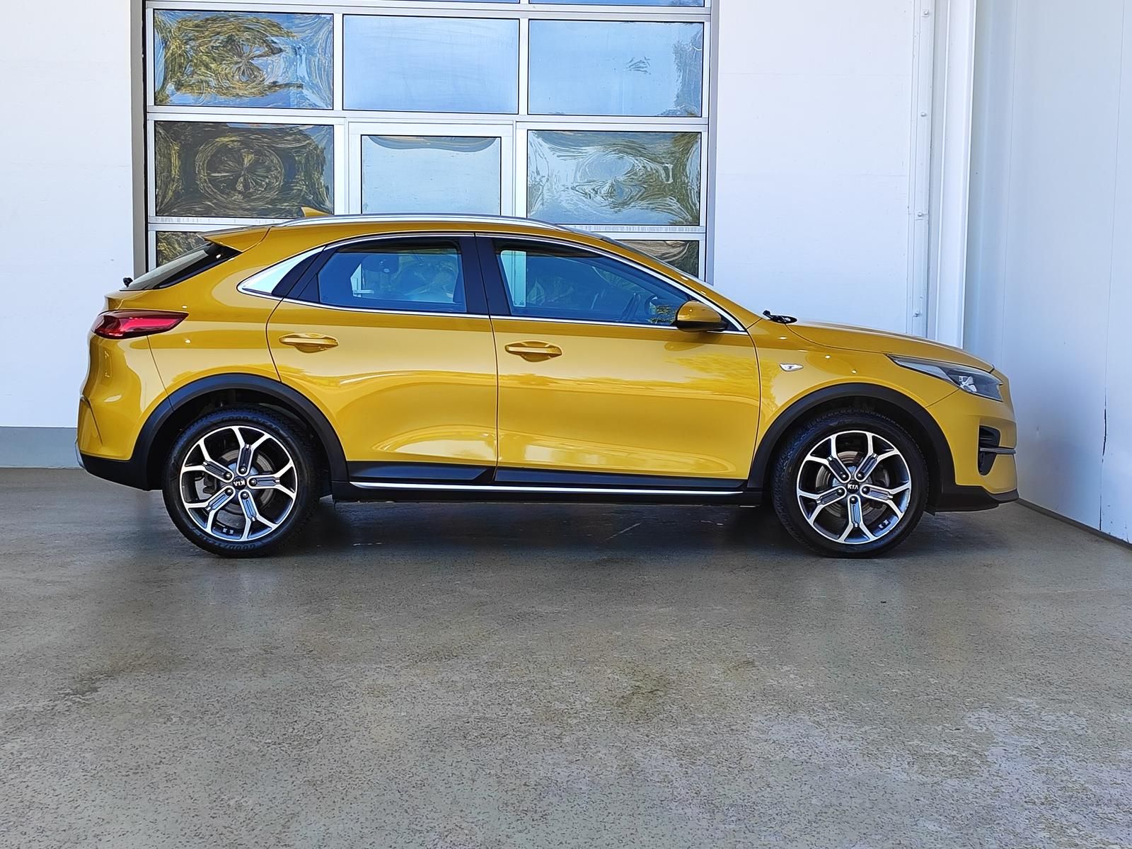 Kia XCeed 1.6 CRDI DCT Vision - Samsaru's Car Outlet
