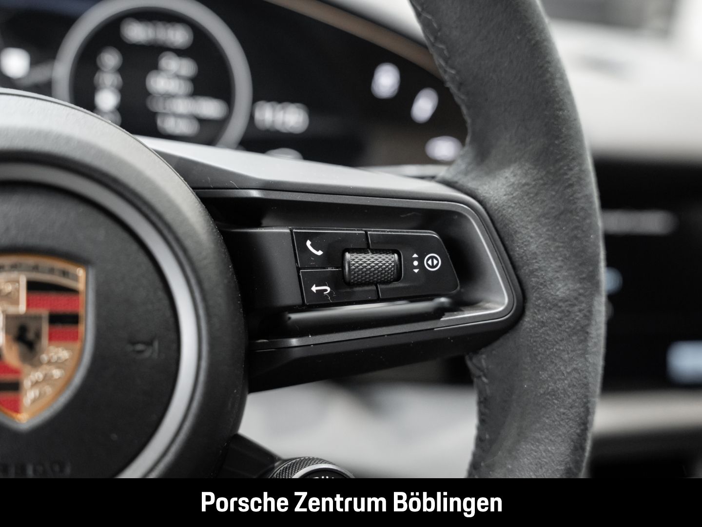 Porsche Taycan 4 Cross Turismo BOSE Panorama LED-Matrix