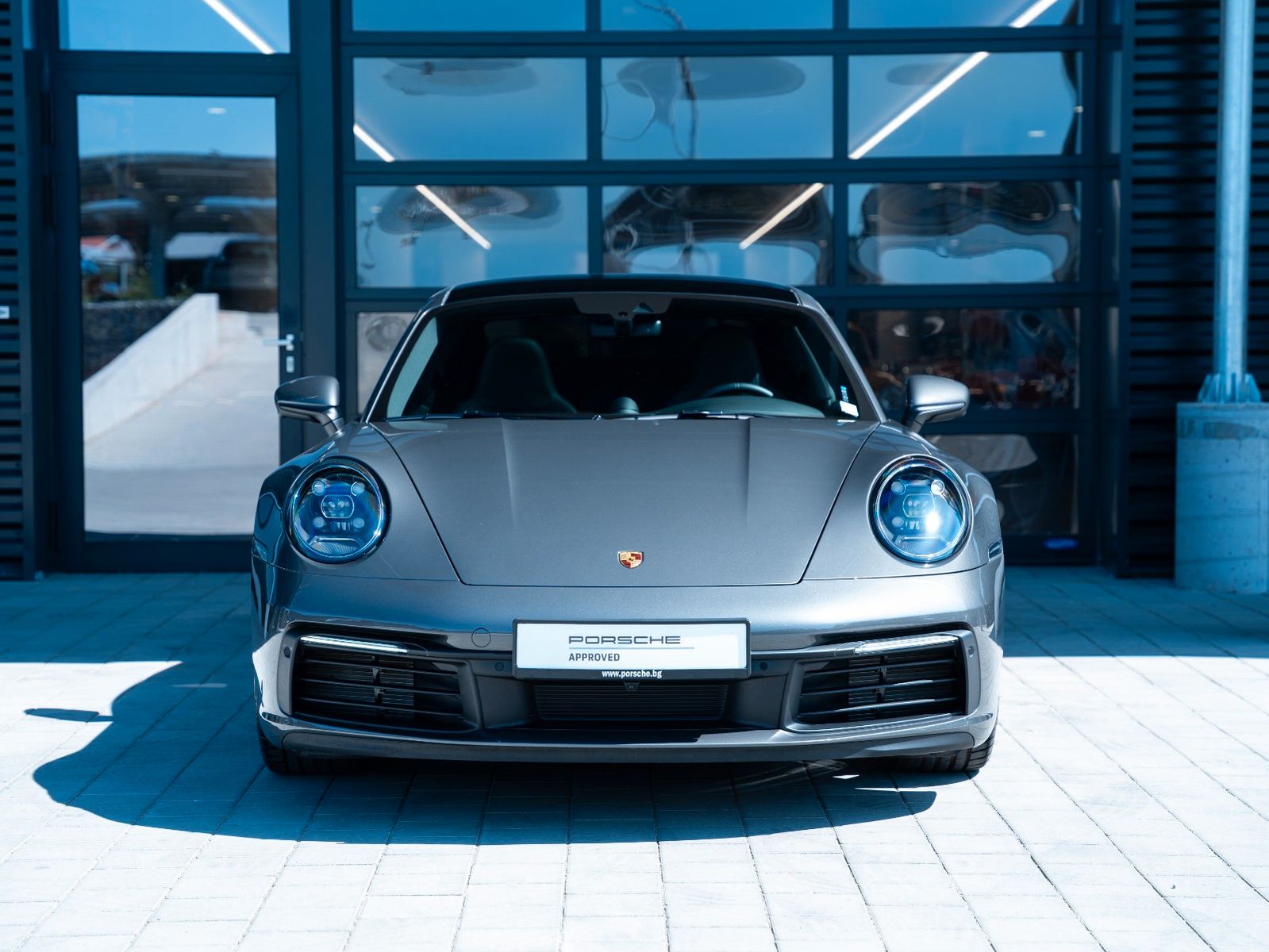 Porsche 911 Carrera 4 - Samsaru's Car Outlet
