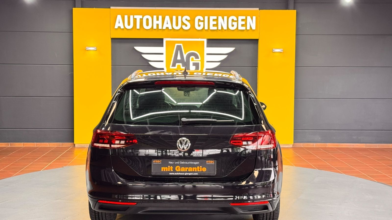 Volkswagen Passat Variant - Samsaru's Car Outlet