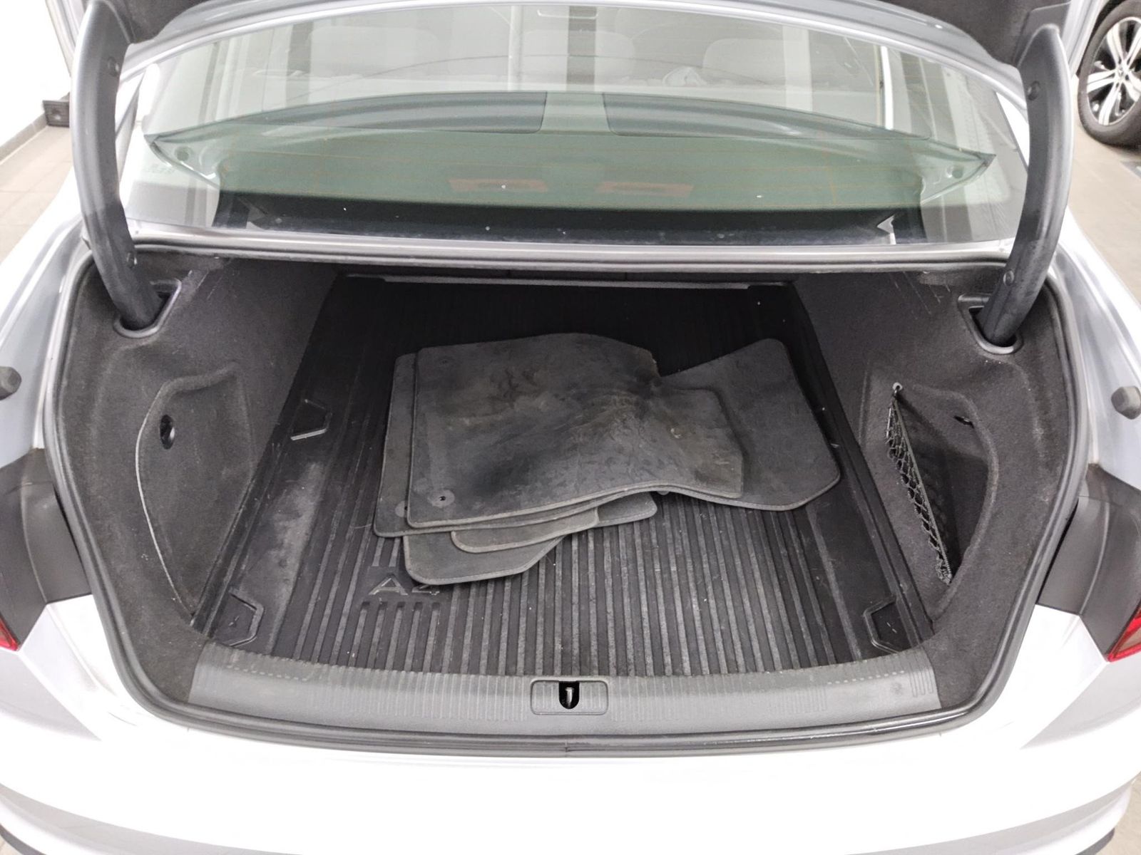 Audi A4 40 TDI Qu. advanced Navi+ vc+ GSD RfK LED ACC