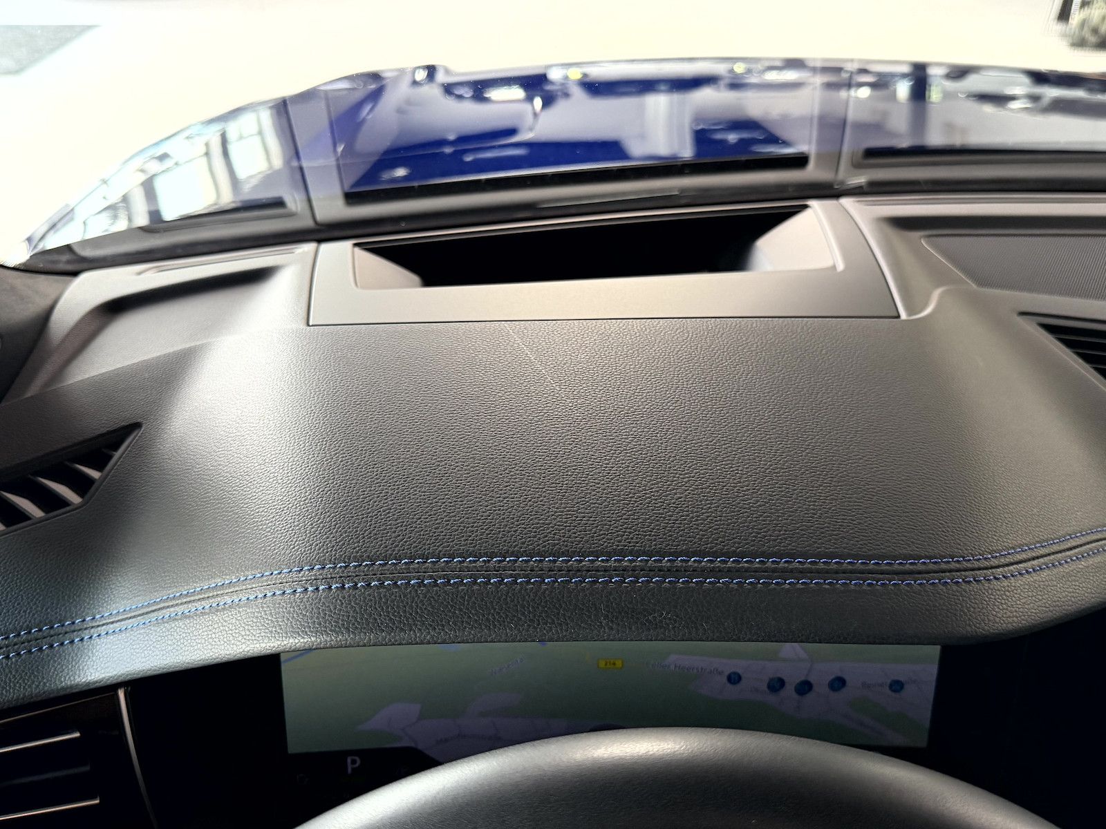 Volkswagen Touareg R 3.0TSI*BlackStyle*Pano*AHK*HUD*Massage