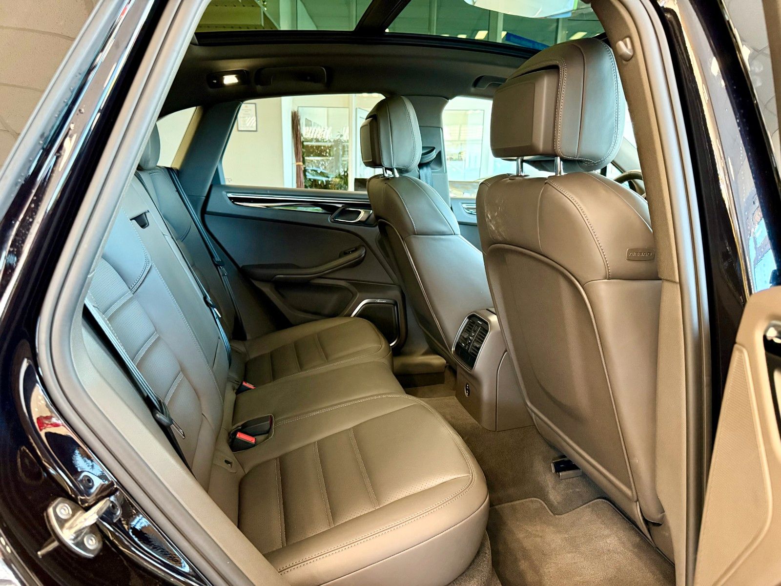 Porsche Macan S Luftfederung/Sportabgas/Panorama/Keyless