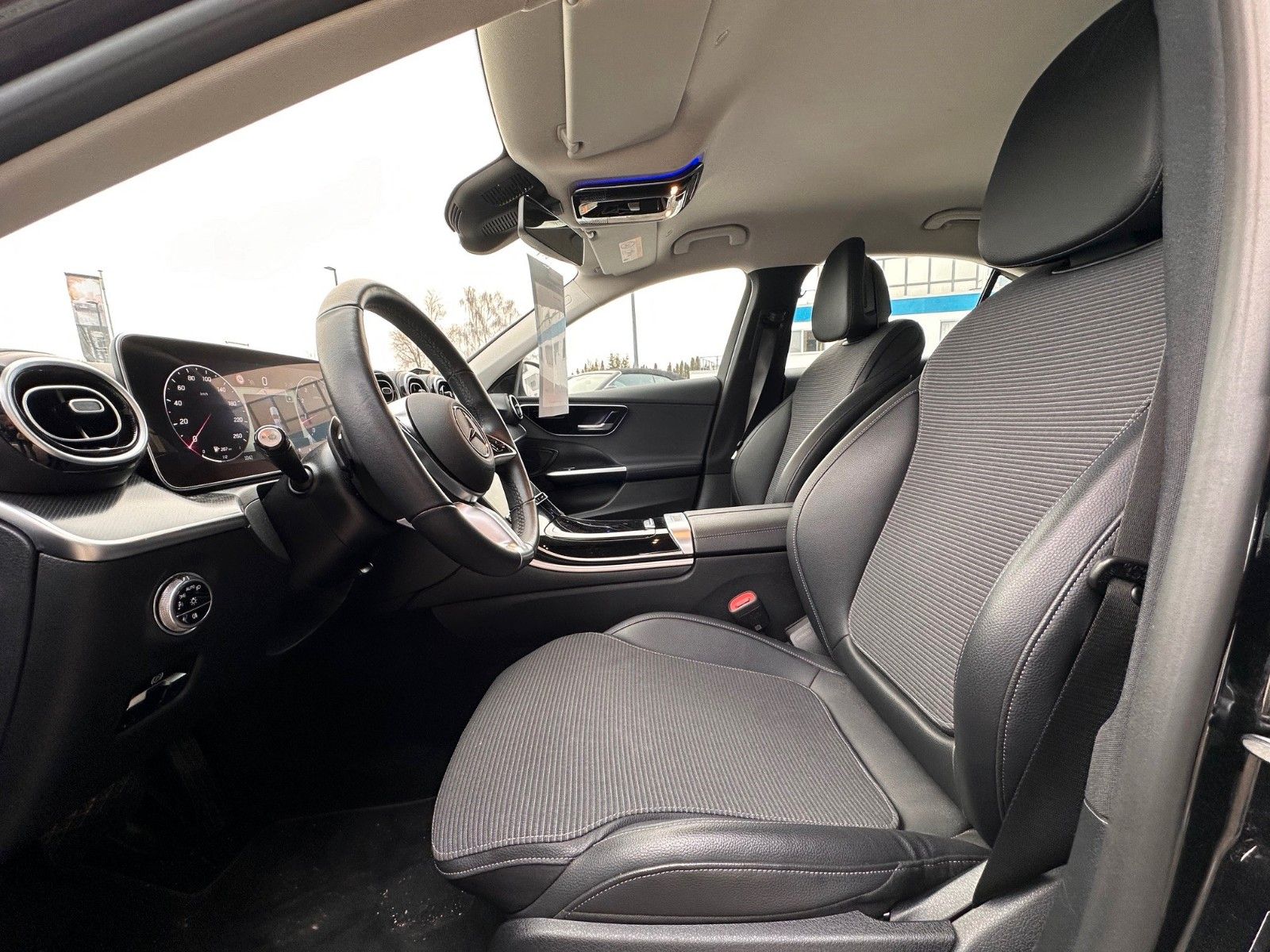 Mercedes-Benz C 180 Avantgarde - Samsaru's Car Outlet