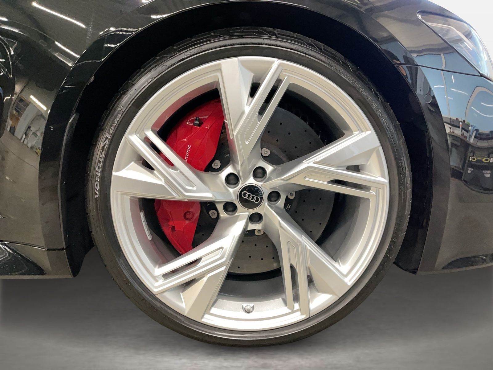 Audi RS 6 Avant 360 3xKlima 4xSHZ ACC AHK AUT HUD LED