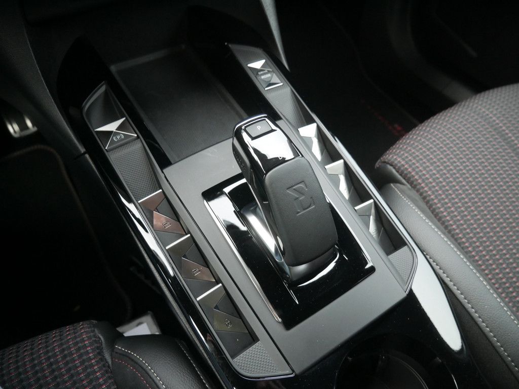 DS Automobiles DS 3 Crossback E-Tense Perfomance Line+ NAVI ACC