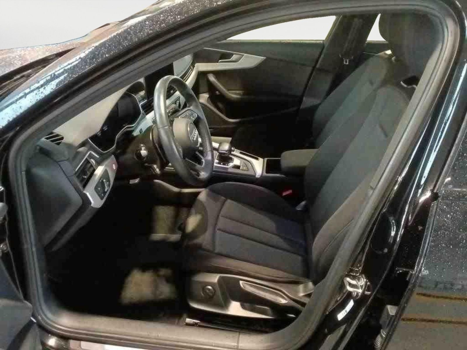 Audi A4 Lim. 40 TDI advanced - Samsaru's Car Outlet