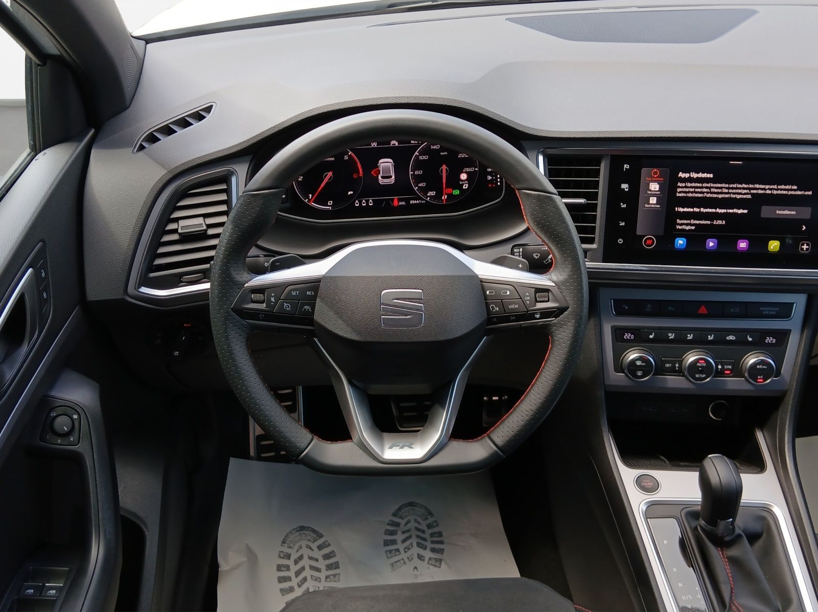 Seat Ateca FR 2.0 TDI DSG*NAVI*AHK*KAM*SHZ*ACC*LED*