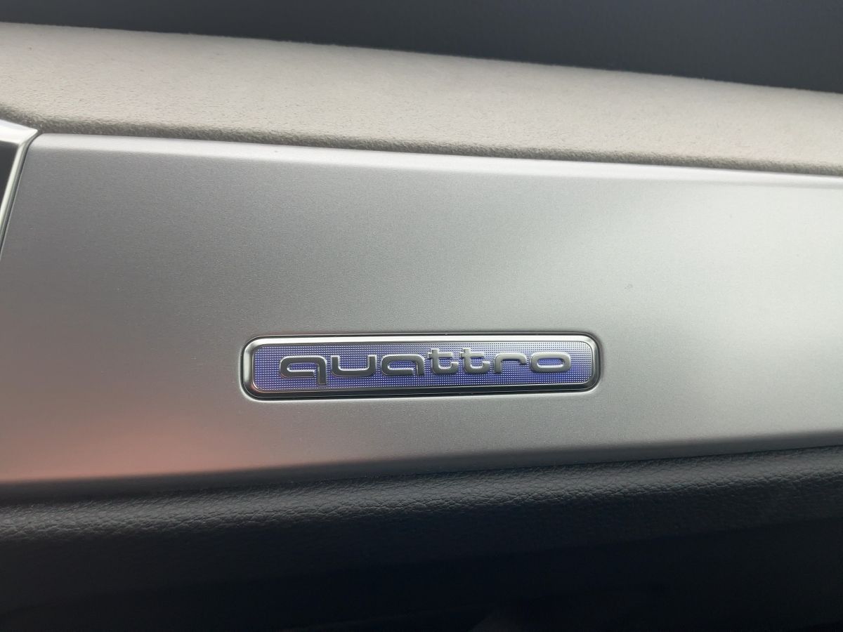 Audi Q3 40 TFSI QU S-TR ADVANCED - Samsaru's Car Outlet