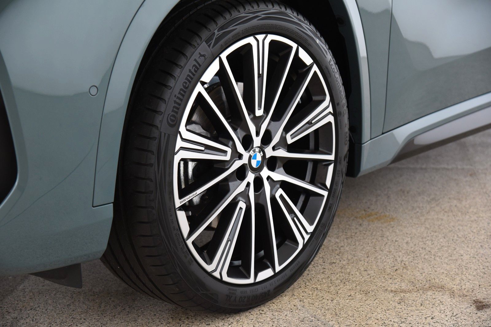 BMW X1 xDrive23d M Sportpaket - Samsaru's Car Outlet