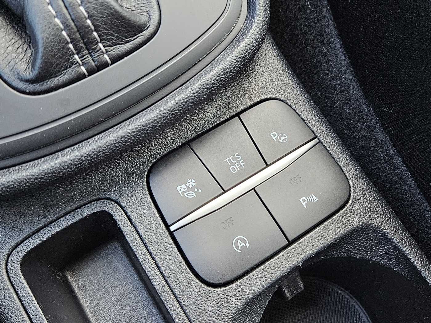 Ford Fiesta Hybrid Aut. - Samsaru's Car Outlet