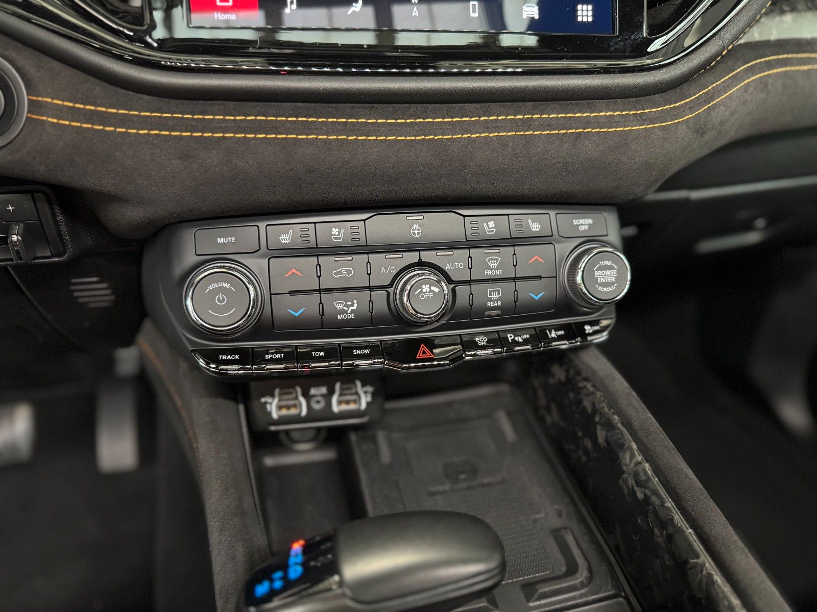 Dodge Durango 5,7 R/T LPG AHK Hemi Orange