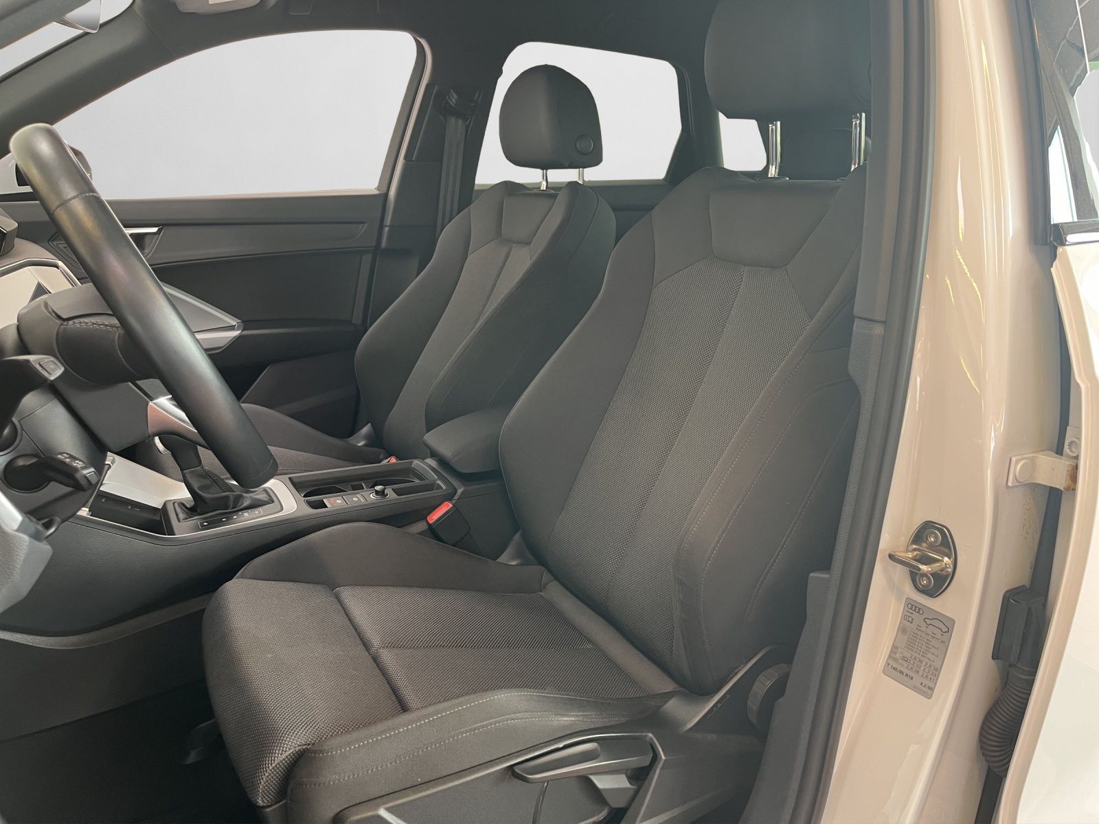 Audi Q3 S line 40 TFSI quattro S tronic - Samsaru's Car Outlet