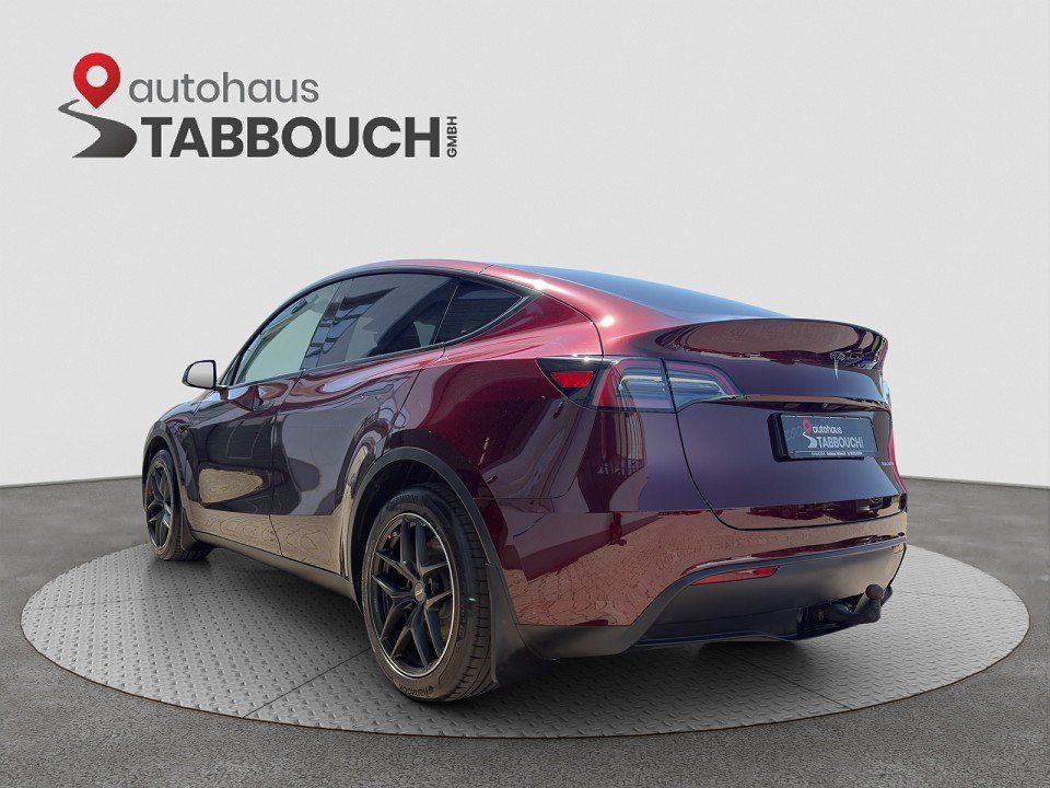 Tesla Model Y LONG RANGE+AHK+AWD+SPURWECHSEL+PANO