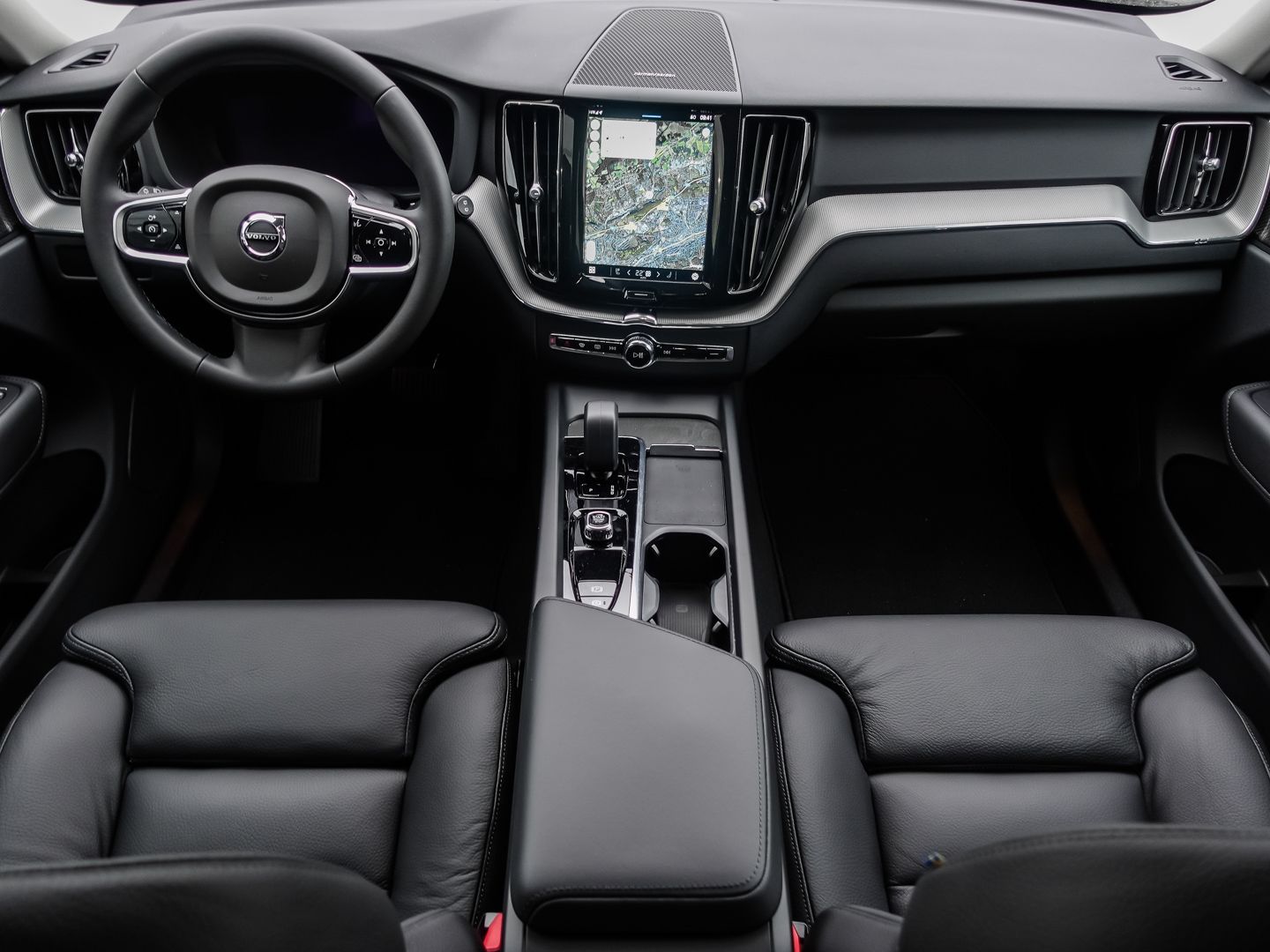Volvo XC60 B4 Diesel Plus Bright - Samsaru's Car Outlet