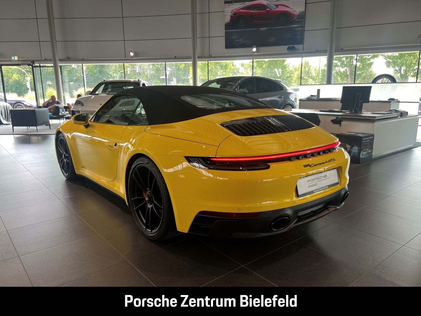Porsche 992 911 Carrera 4 GTS Cabrio HA-Lenkung LED BOSE