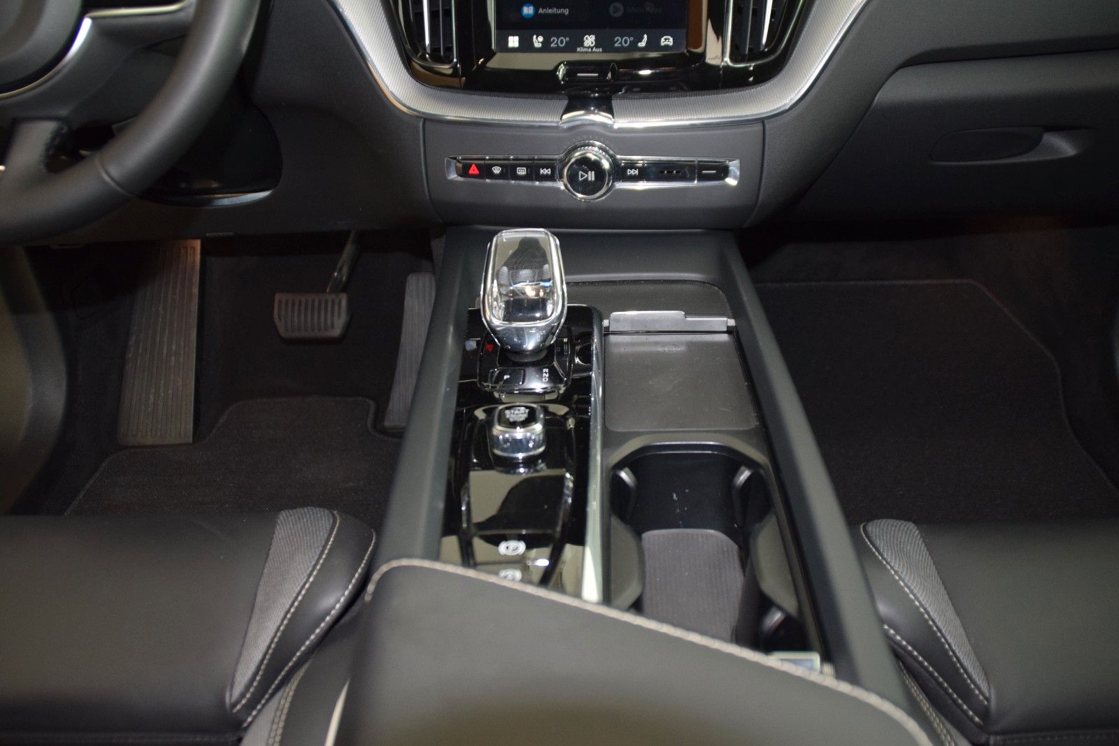 Volvo XC60 B4 D Plus Dark/Standh./21"-Alu/Harman Kardo