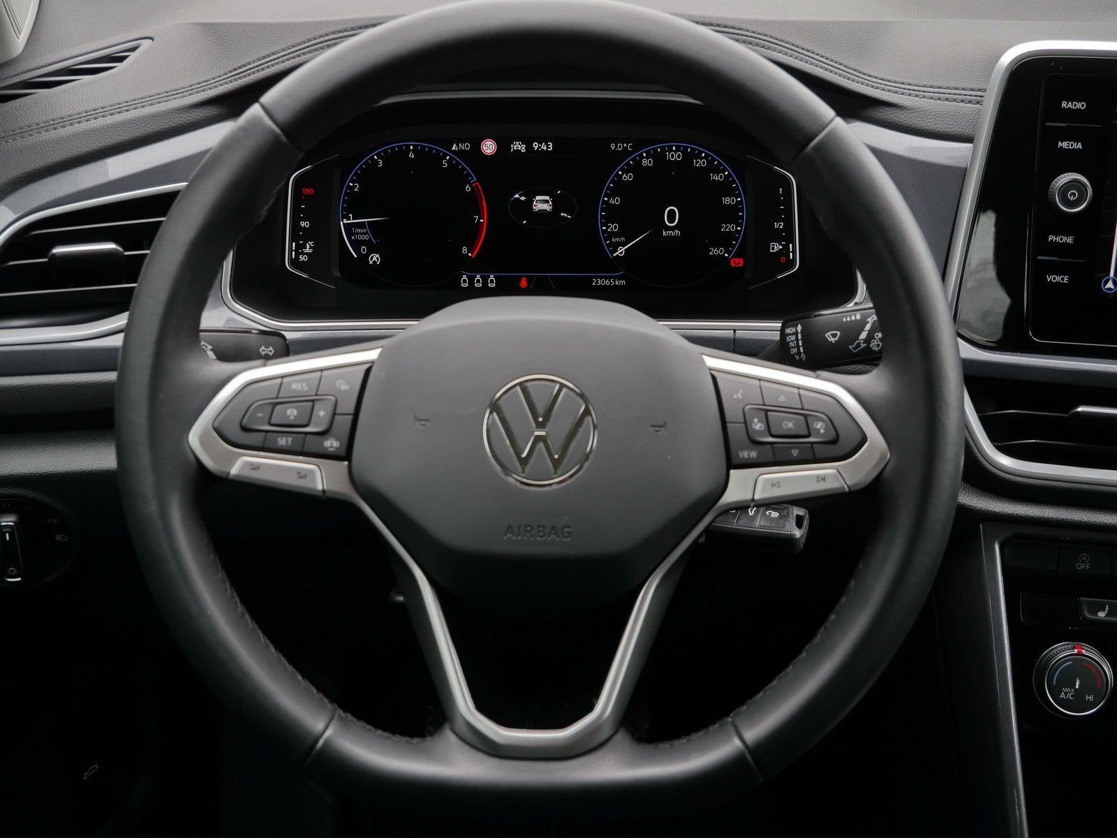 Volkswagen T-Roc Style 1.0 TSI - Samsaru's Car Outlet
