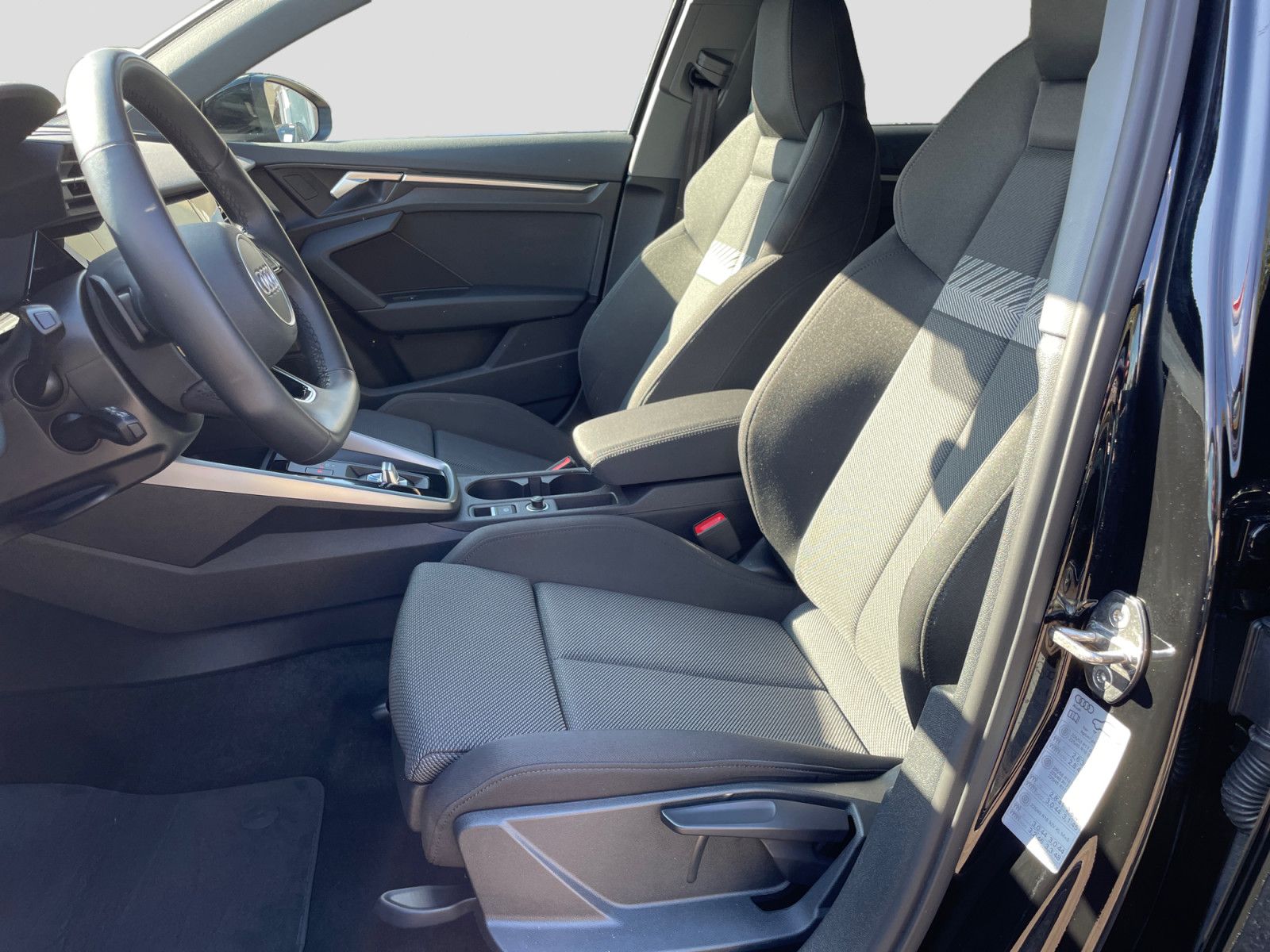 Audi A3 Sportback 40TFSIe S-tronic Navi AHK LED CAM