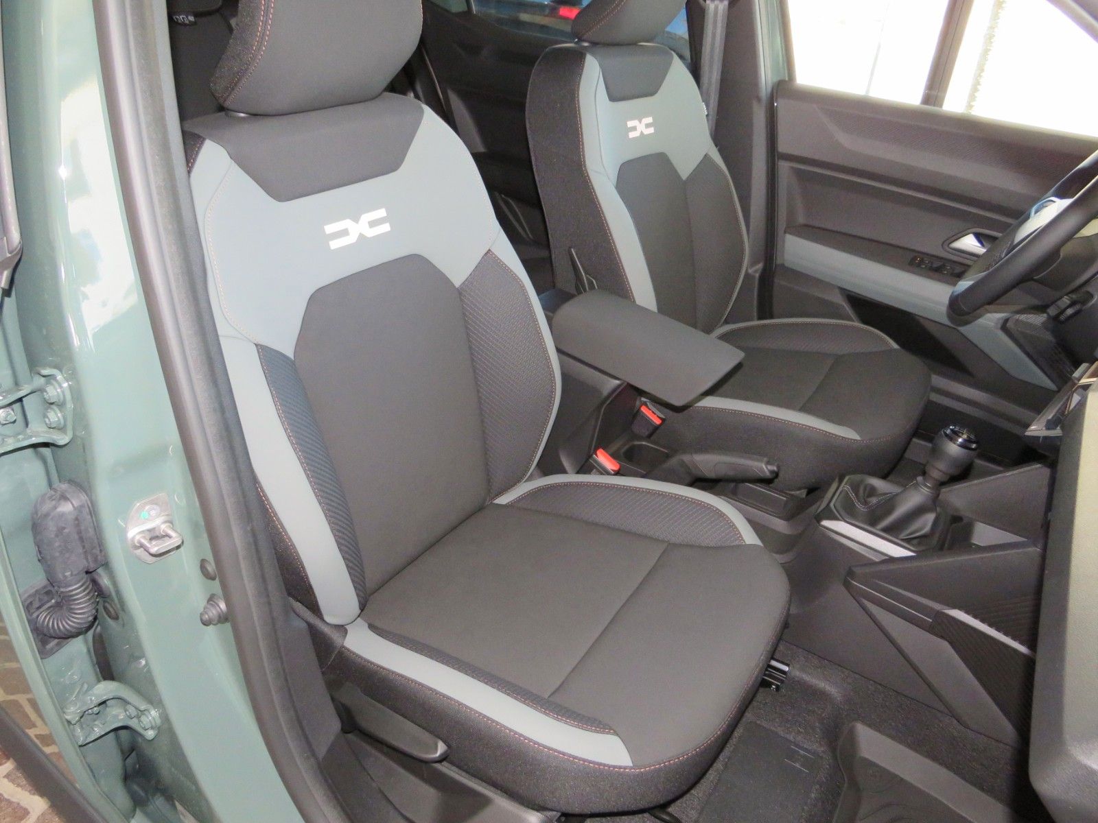 Dacia Duster III TCe 130 Extreme - Samsaru's Car Outlet
