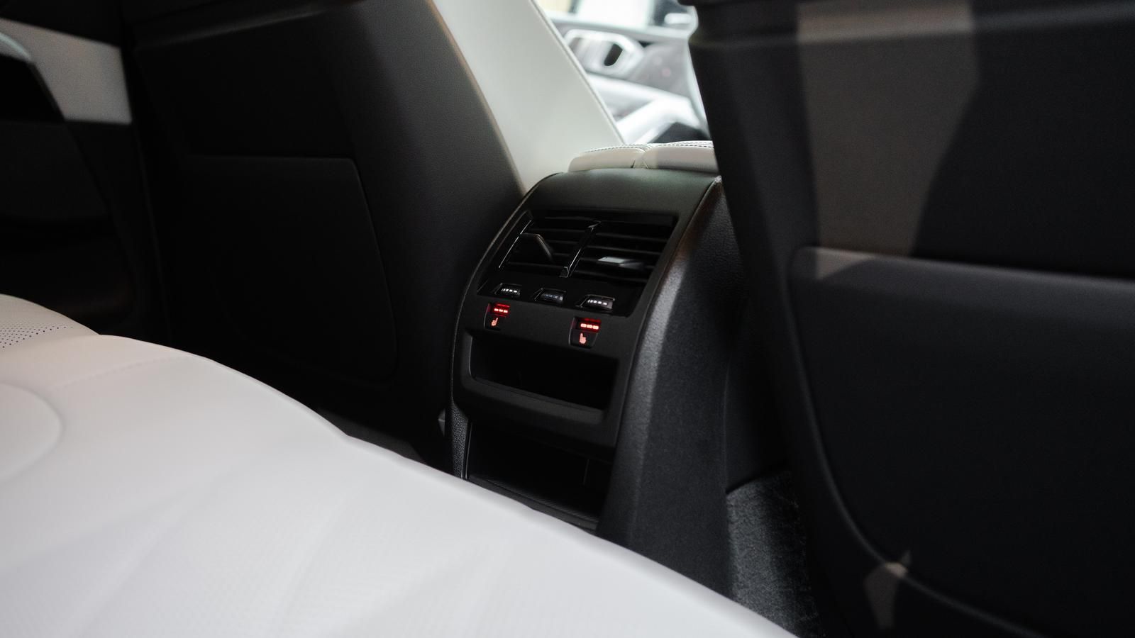 BMW X5 xDrive30d M-Sport HuD AHK 360 Luft H&K Softcl