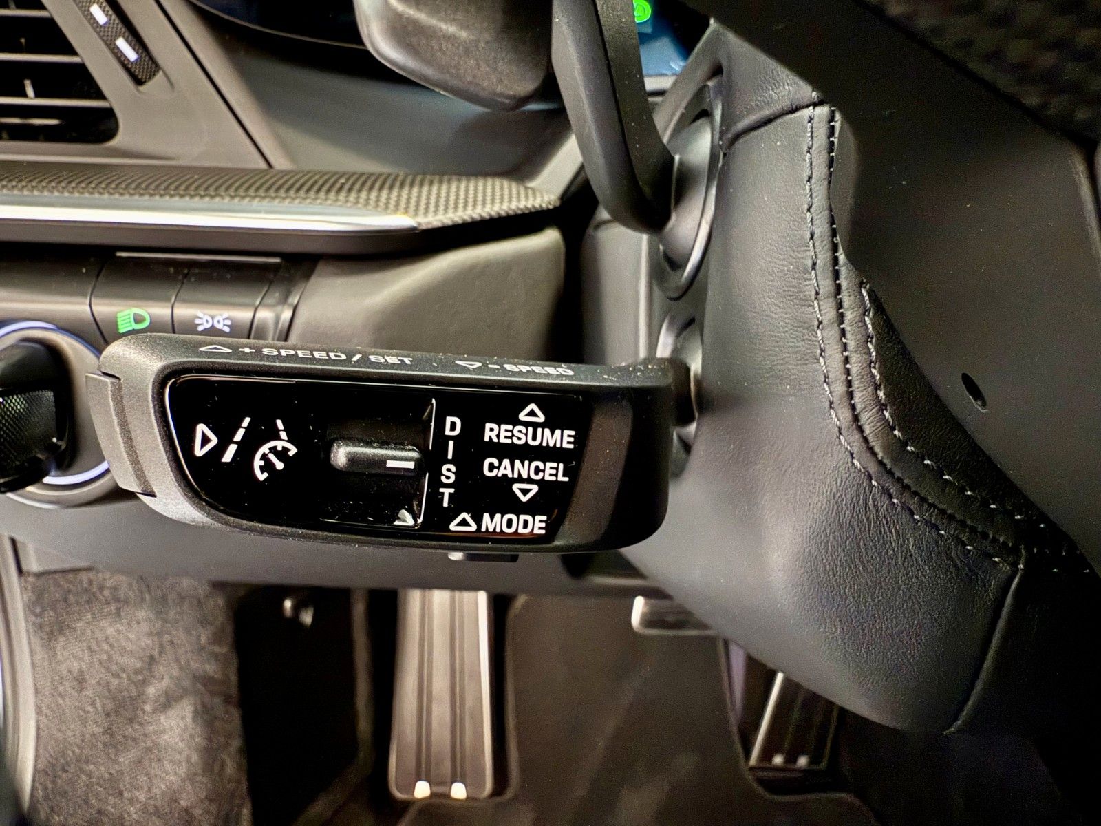 Porsche 911 992 Turbo S LIFT/SportDesign/Glasdach/ACC