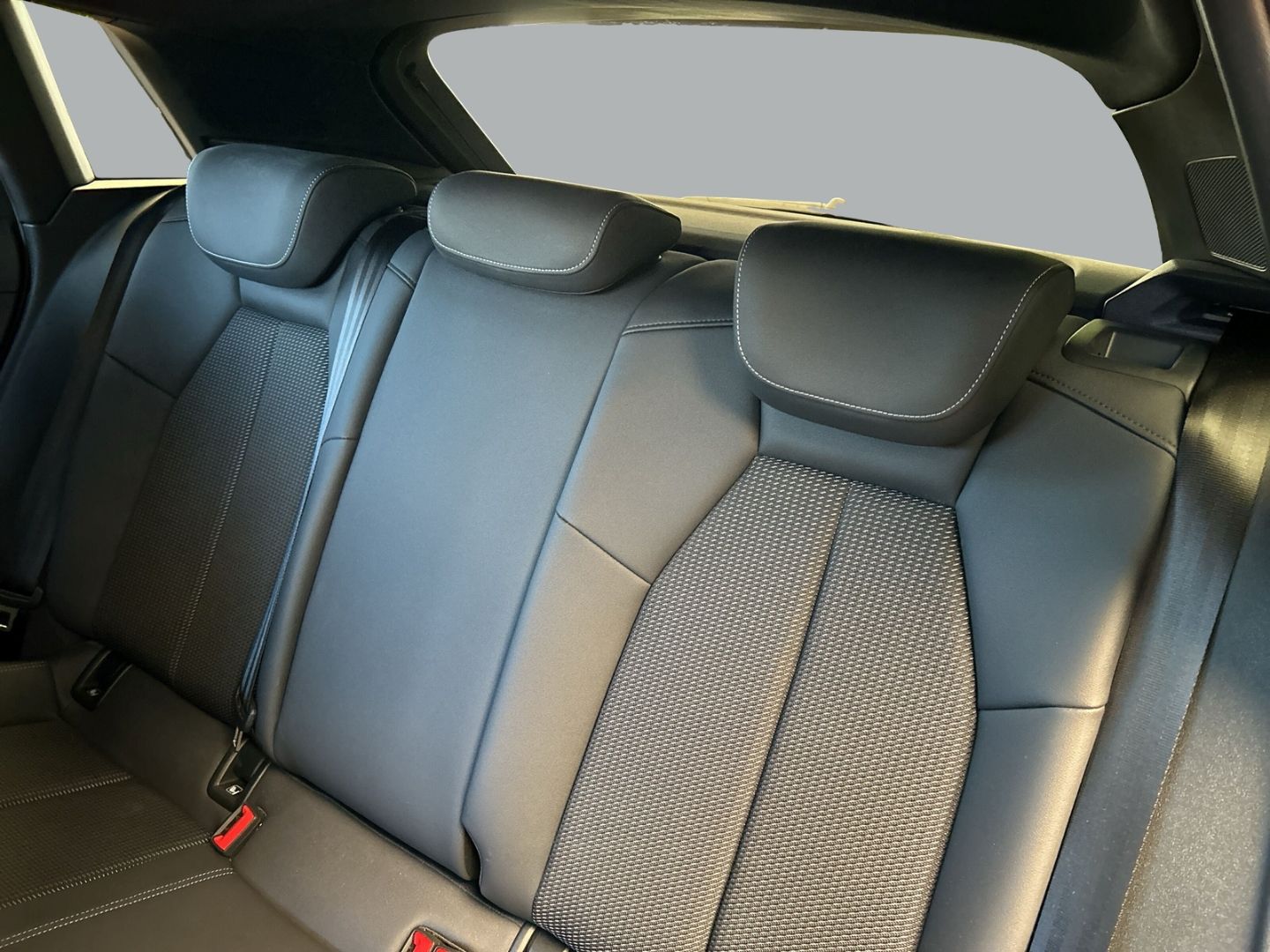 Audi A3 35 TFSI Sportback S line - Samsaru's Car Outlet