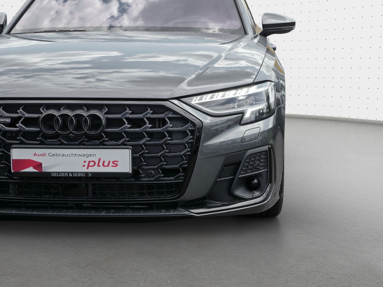 Audi A8 Lang 50 TDI qu. S line - Samsaru's Car Outlet