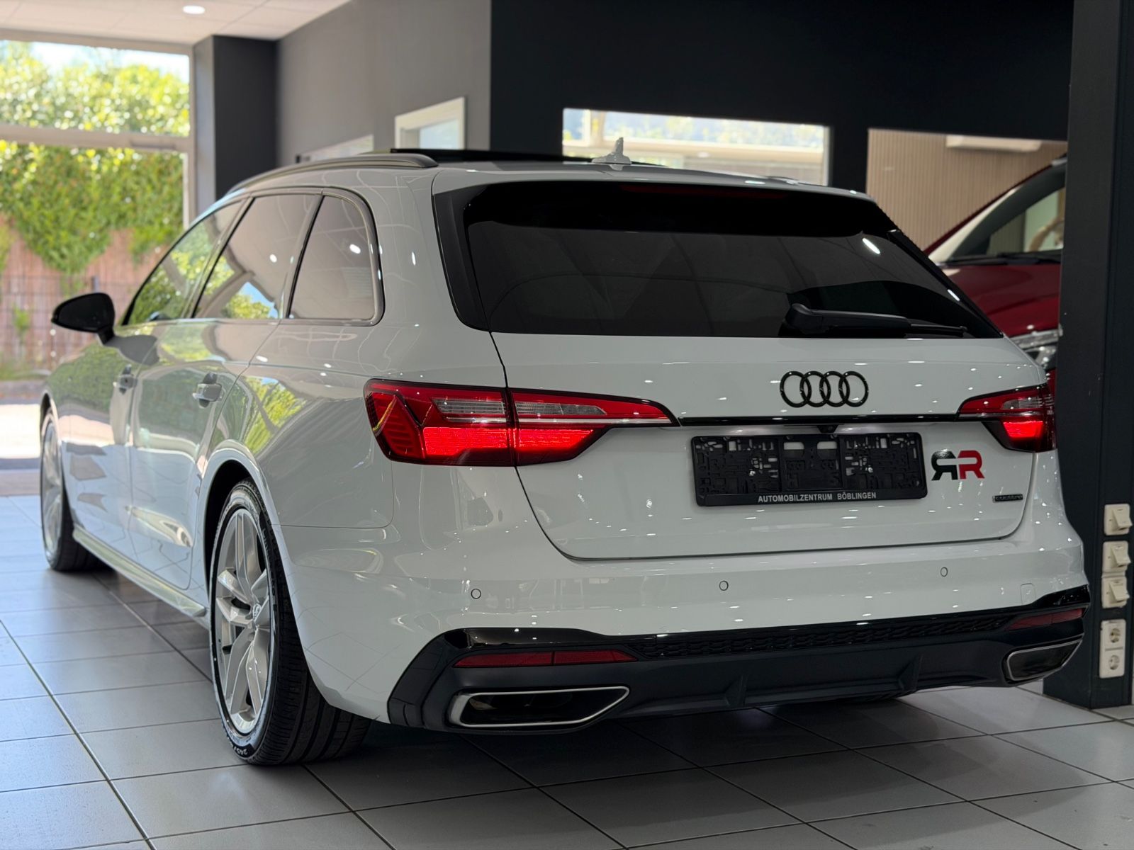 Audi A4 Avant 50 TDI quattro S line*PANO*ACC*CARPLAY*