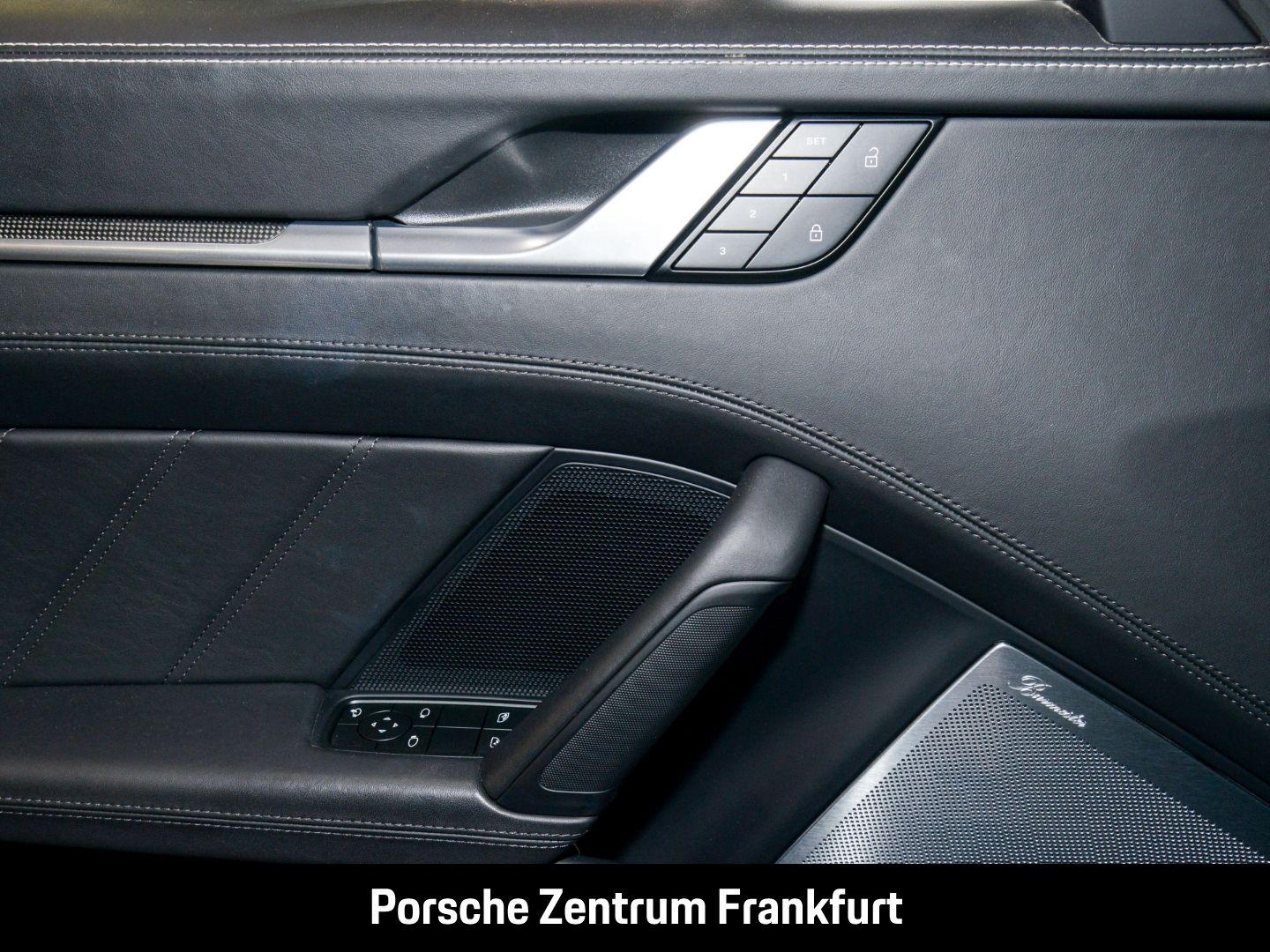 Porsche 992 911 Turbo S Burmester Sportabgasanlage LED