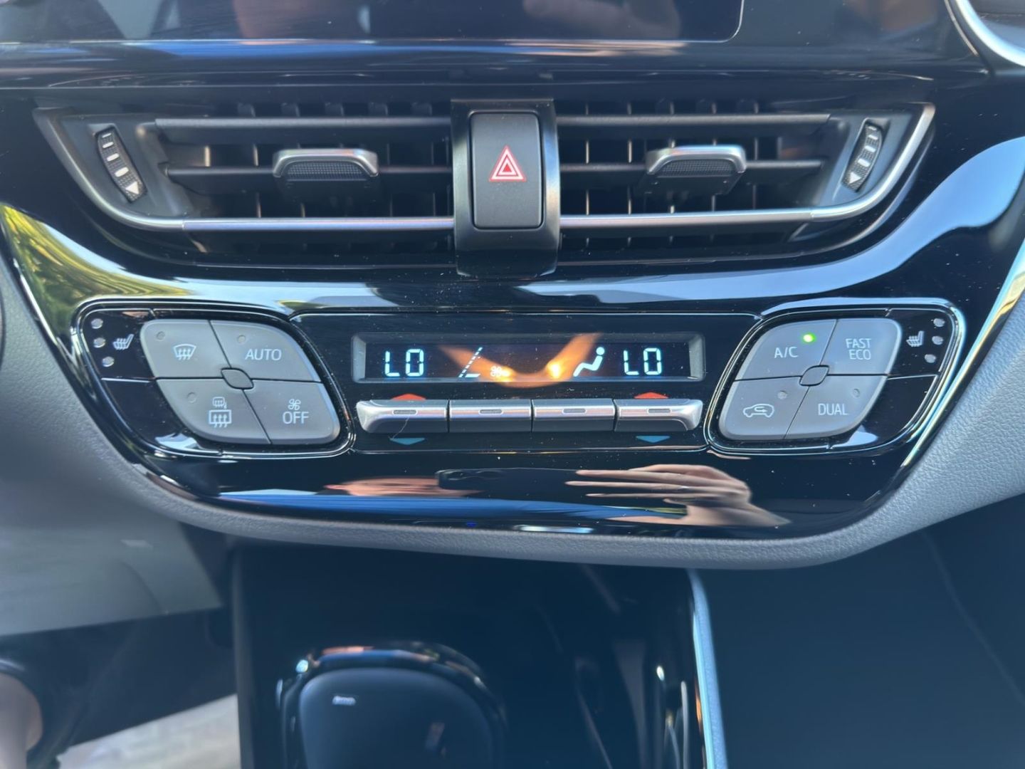 Toyota C-HR Hybrid - Samsaru's Car Outlet