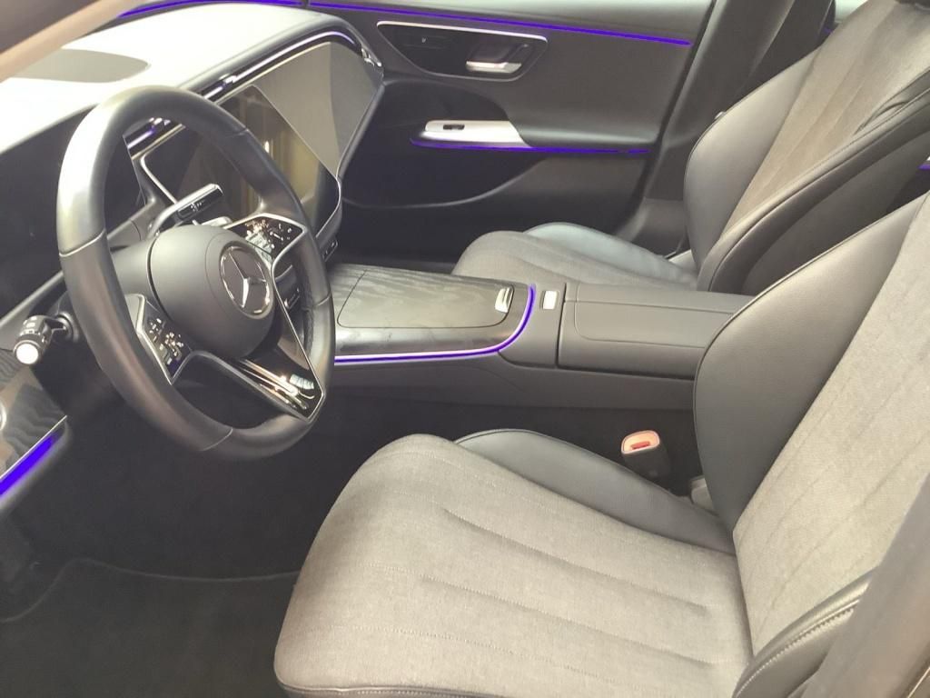 Mercedes-Benz E 200 Avantgarde - Samsaru's Car Outlet