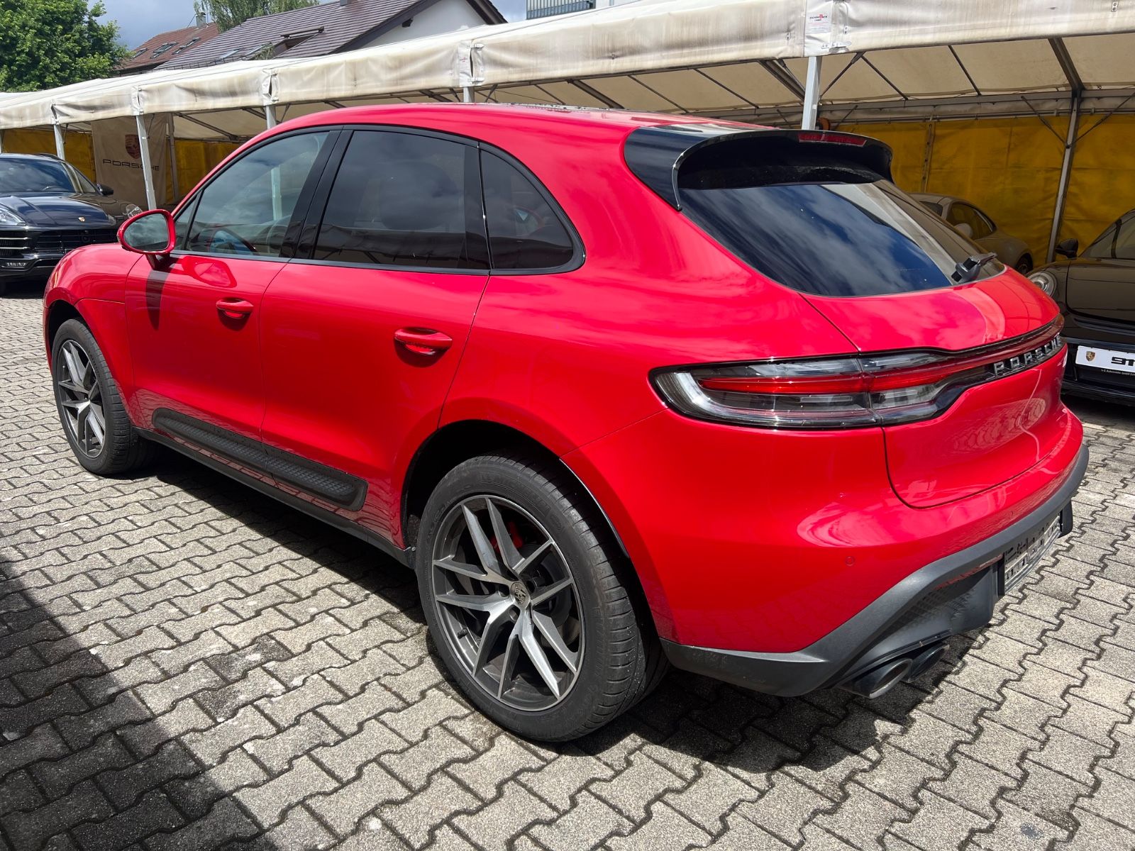 Porsche Macan S - Samsaru's Car Outlet
