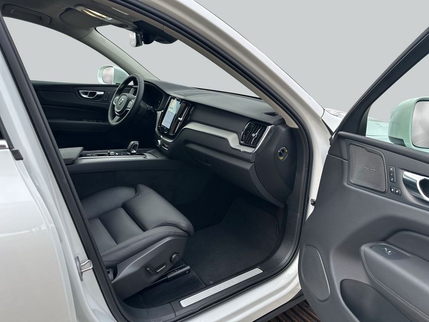 Volvo XC60 B5 B AWD Core