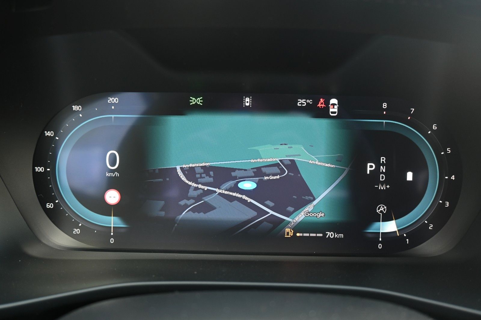 Volvo XC40 B4 DKG Plus Dark*FSHZG*360°*ACC*Allwetter