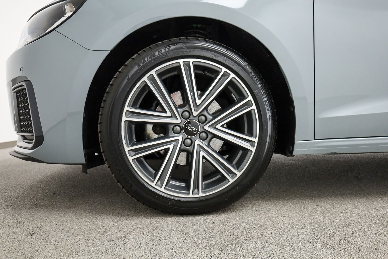 Audi A1 Sportback 30 TFSI advanced - Samsaru's Car Outlet