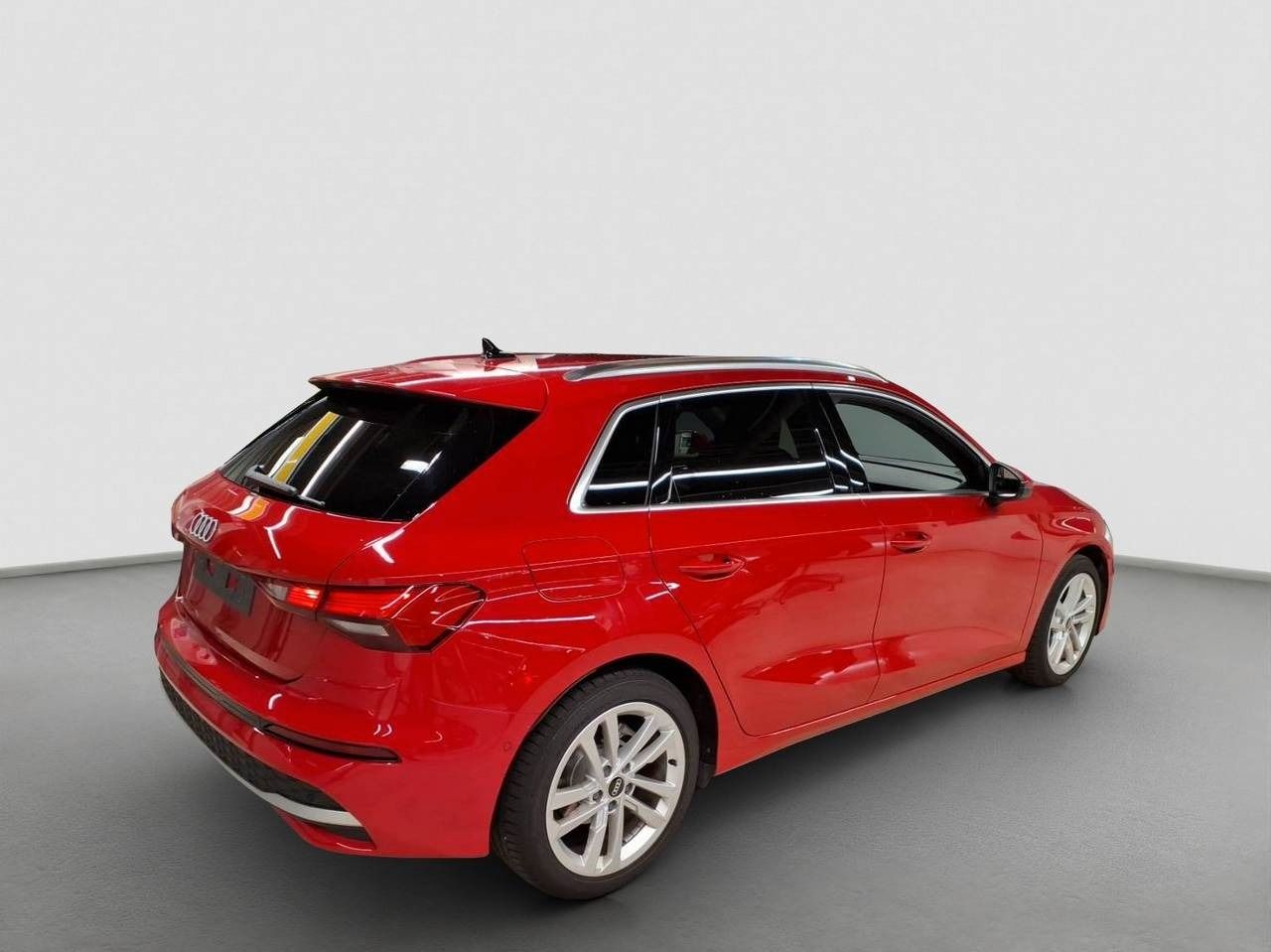 Audi A3 Sportback 30 TFSI advanced - Samsaru's Car Outlet
