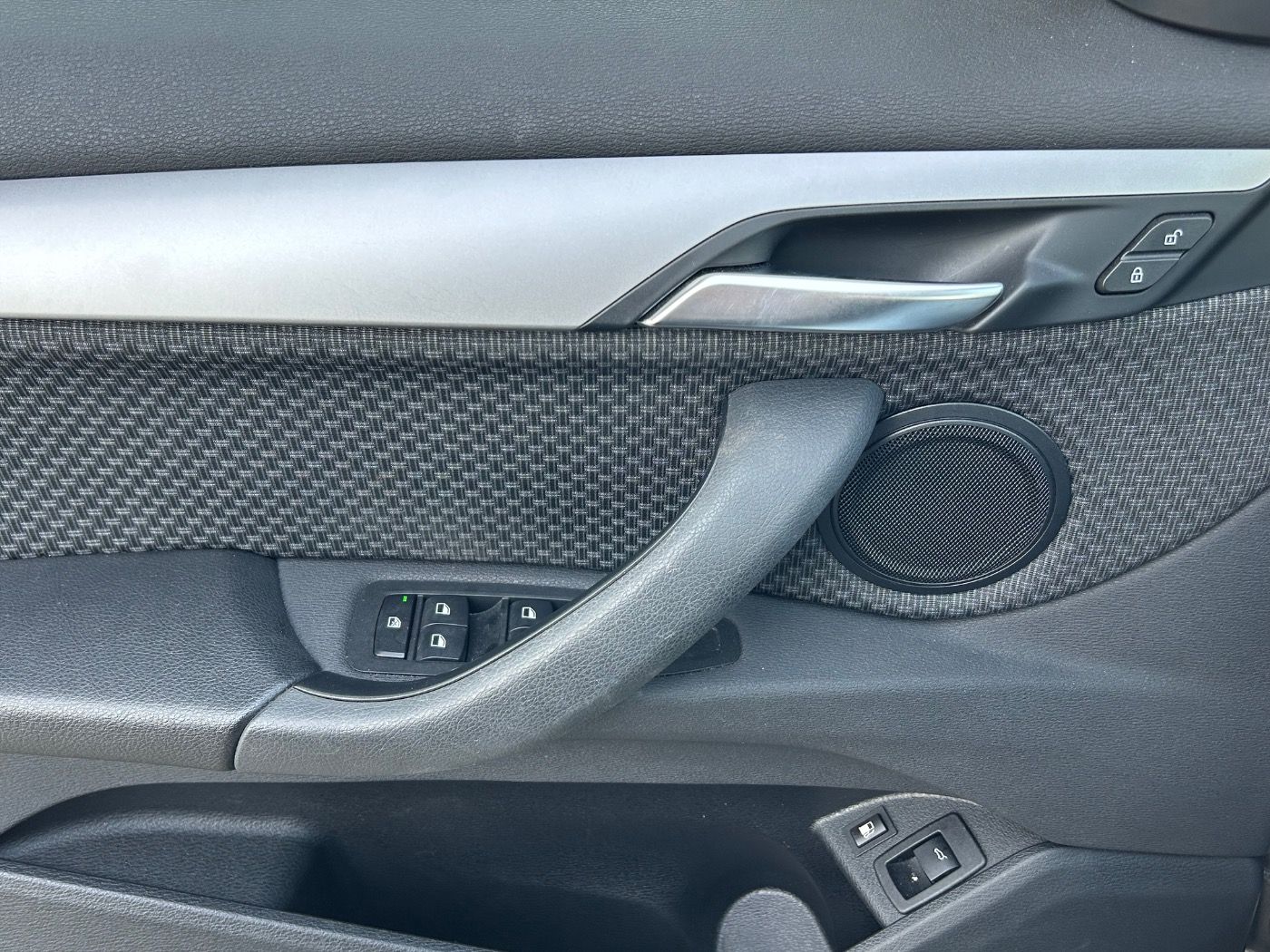 BMW X1 xDrive25e Adv. - Samsaru's Car Outlet