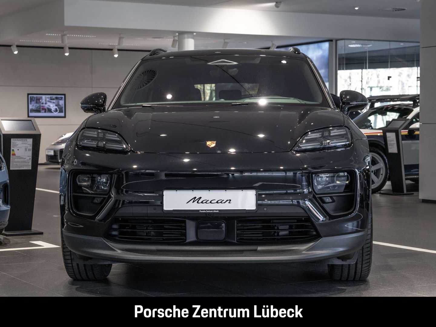 Porsche Macan - Samsaru's Car Outlet