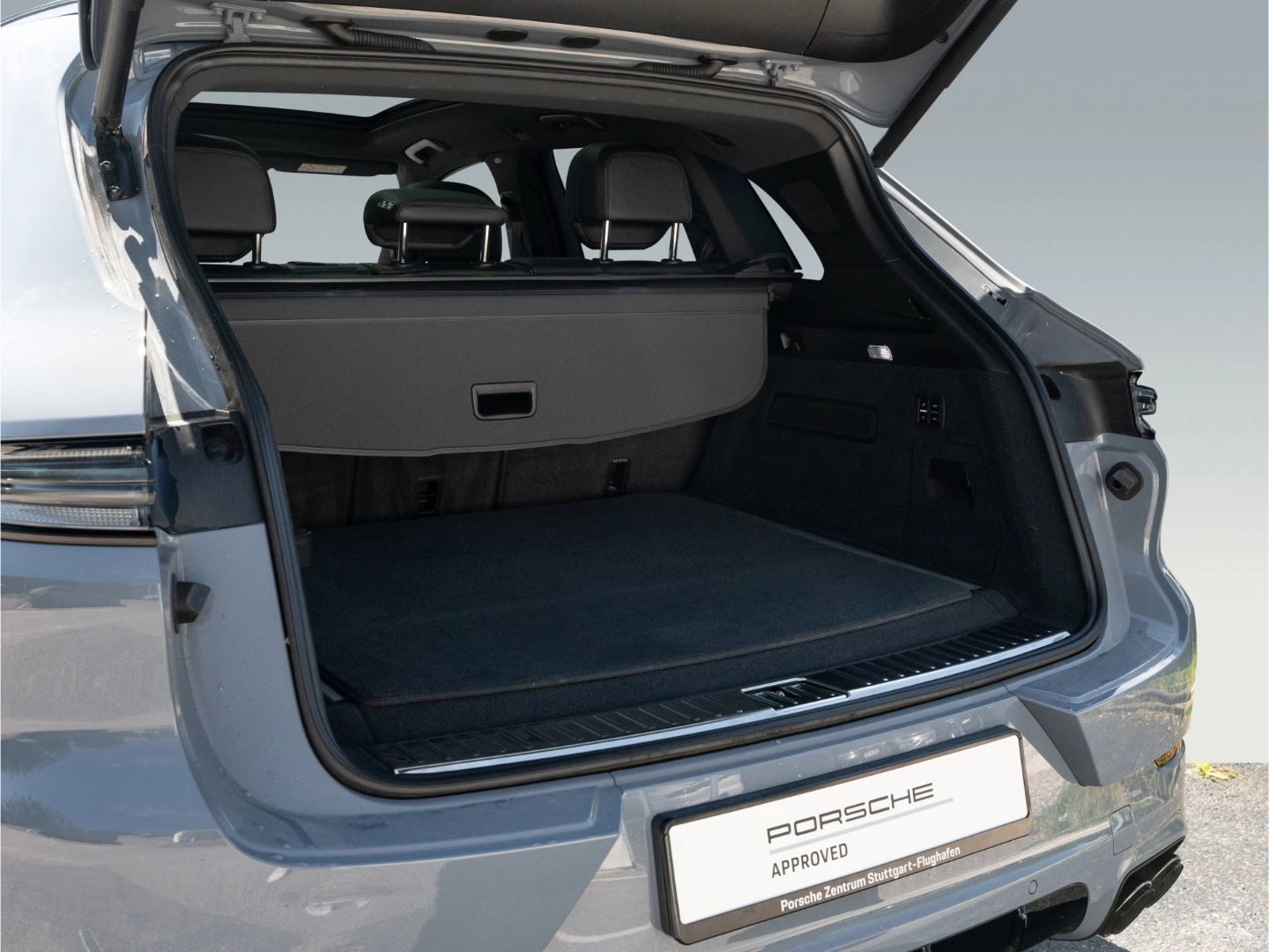 Porsche Cayenne E-Hybrid SportDesign Paket HD-Matrix HUD