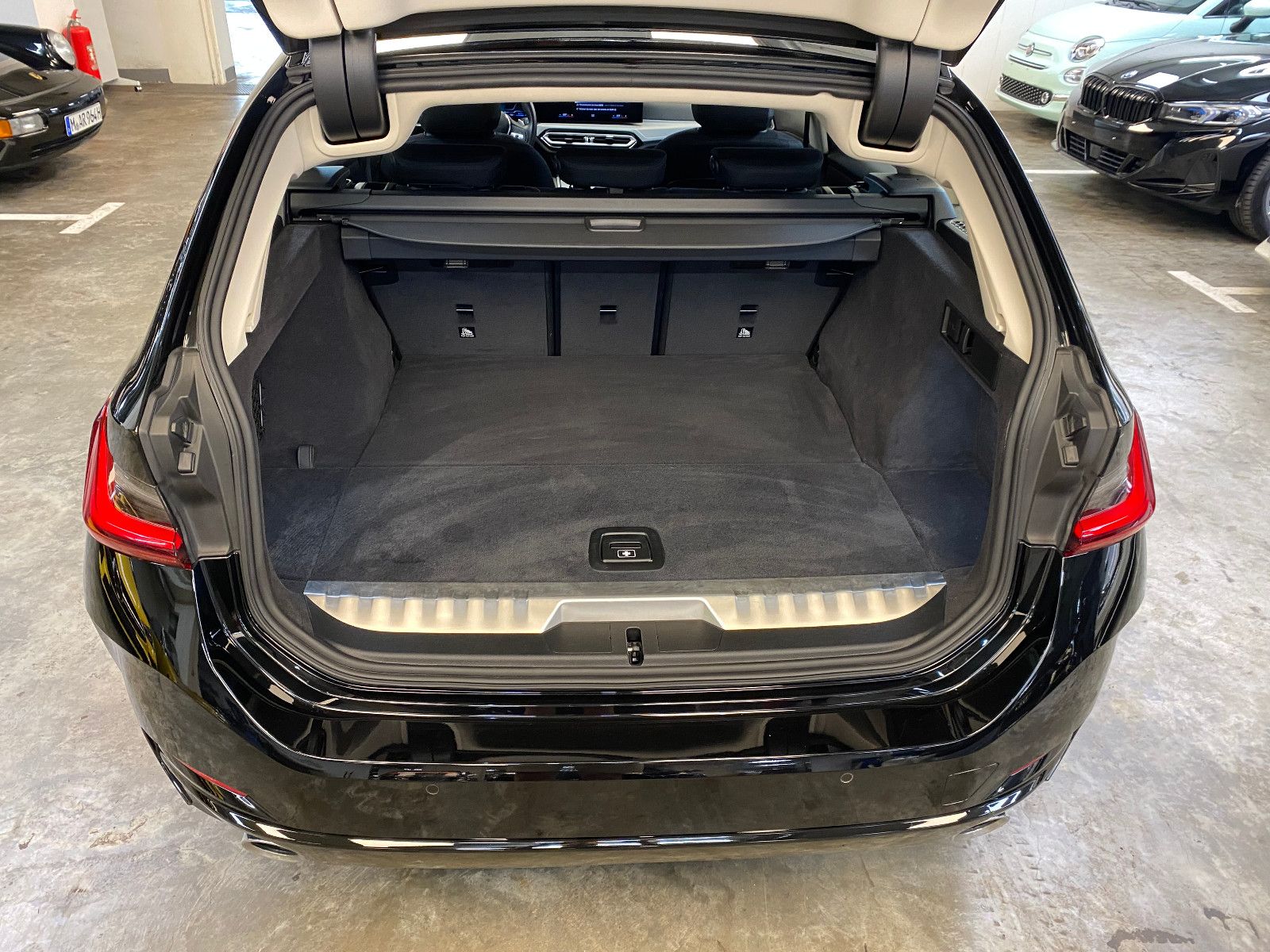 BMW 330E Touring - Samsaru's Car Outlet