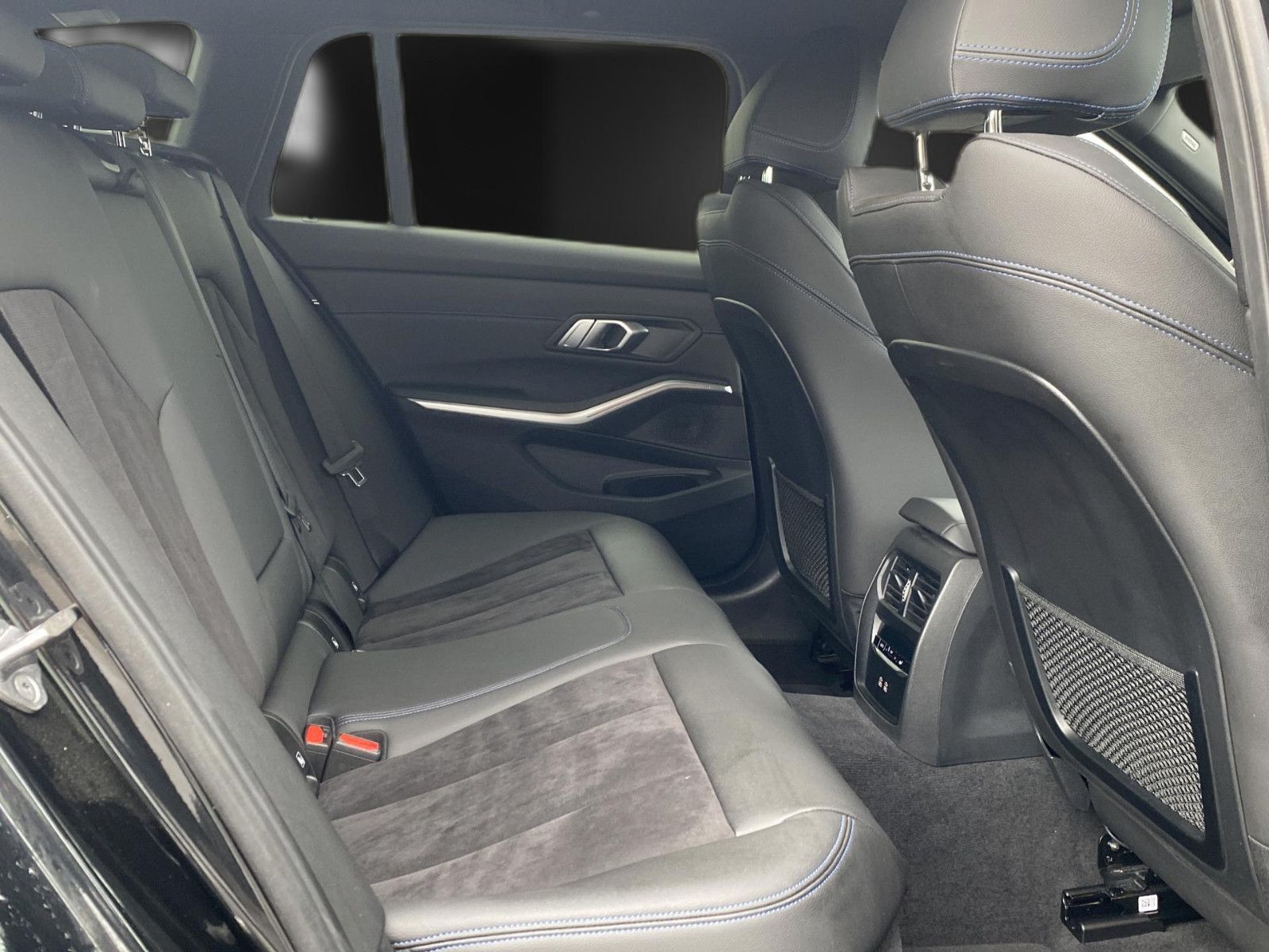BMW 320 d xD M Sport - Samsaru's Car Outlet