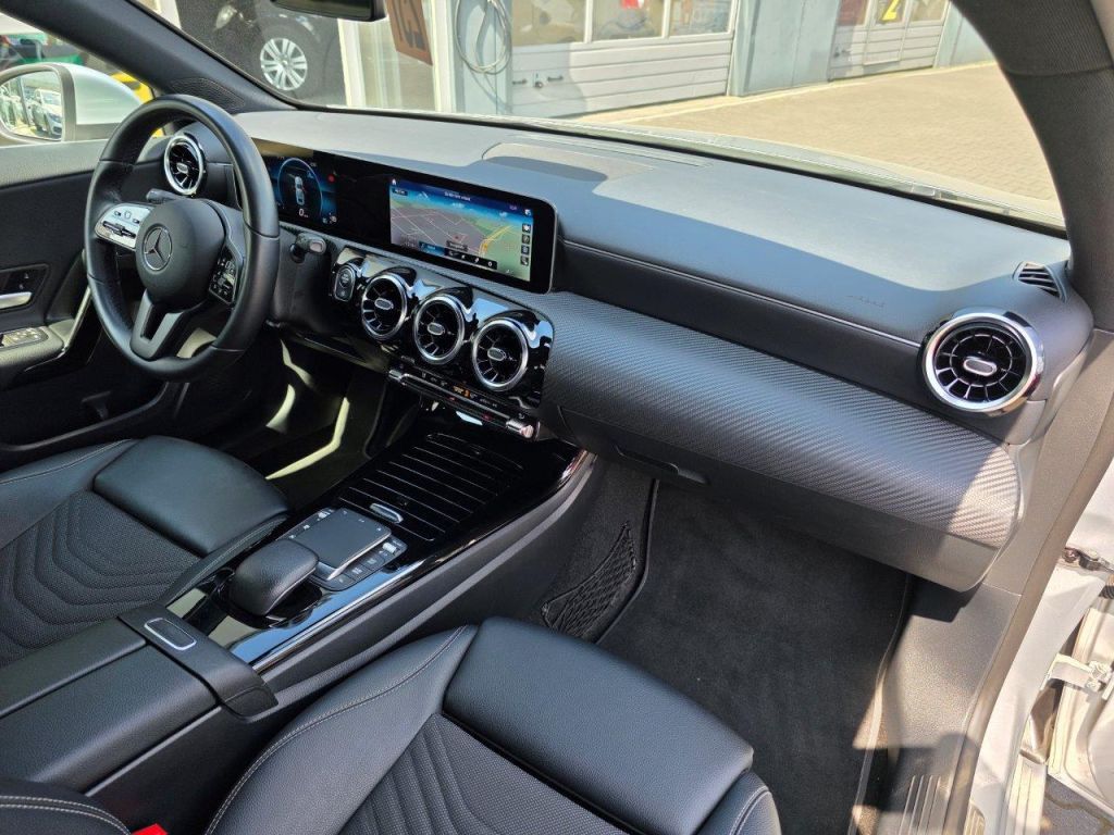 Mercedes-Benz A 180 d 7G-DCT Style - Samsaru's Car Outlet