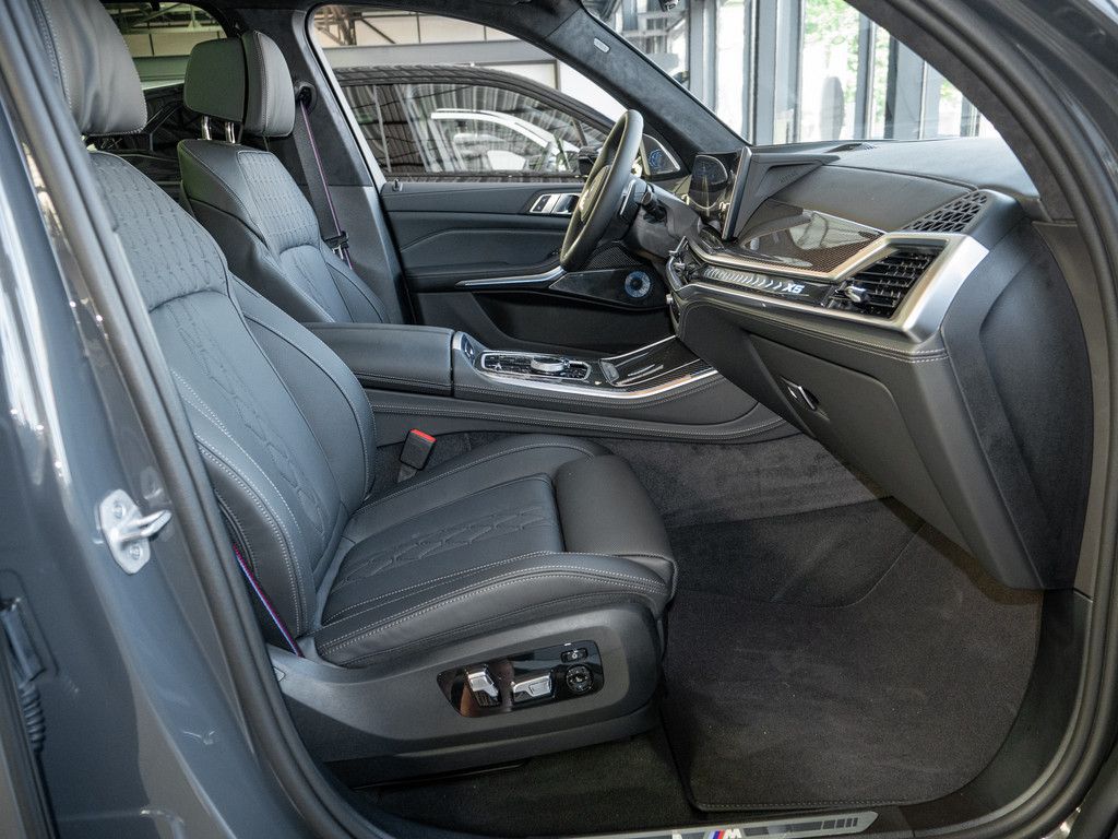 BMW X5 xDrive 50e M-Sport ACC PANO 360° AKTIVSITZE