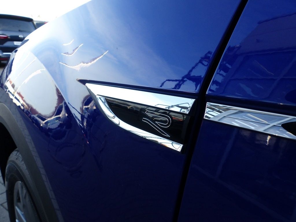 Volkswagen T-Roc 1.5 TSI DSG R-Line - Samsaru's Car Outlet