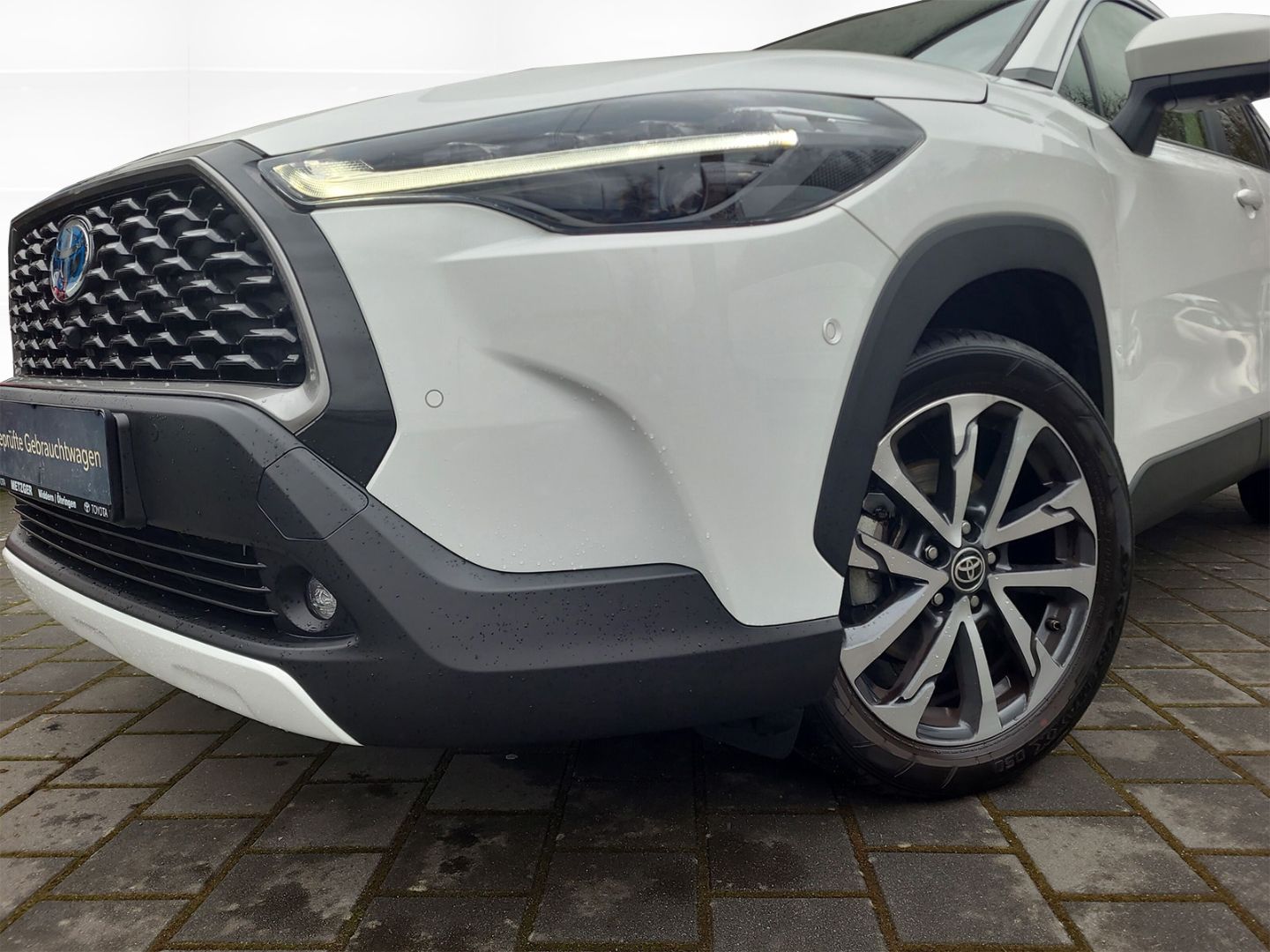 Toyota Corolla Cross 2.0 Hybrid FWD Lounge +AHK-Abnehmb