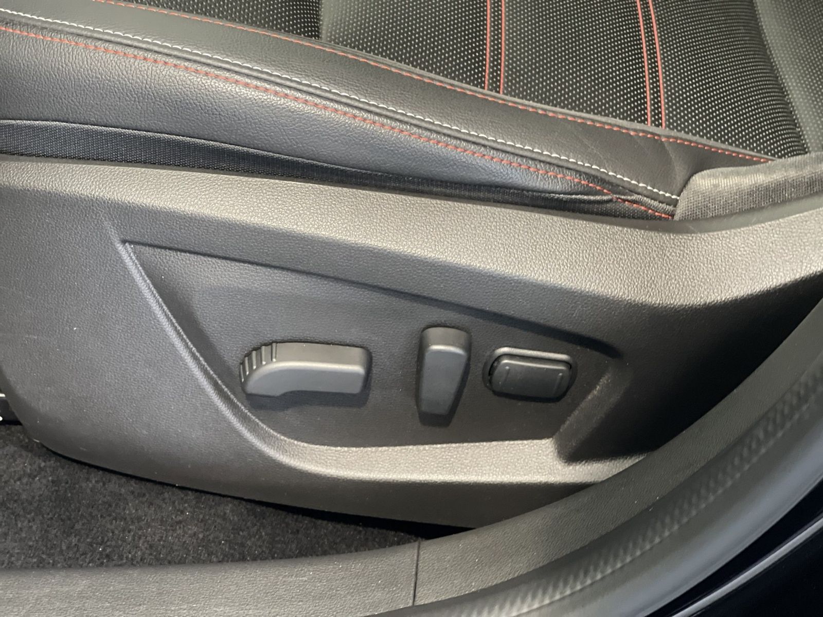 Renault Arkana R.S. LINE E-TECH - Samsaru's Car Outlet