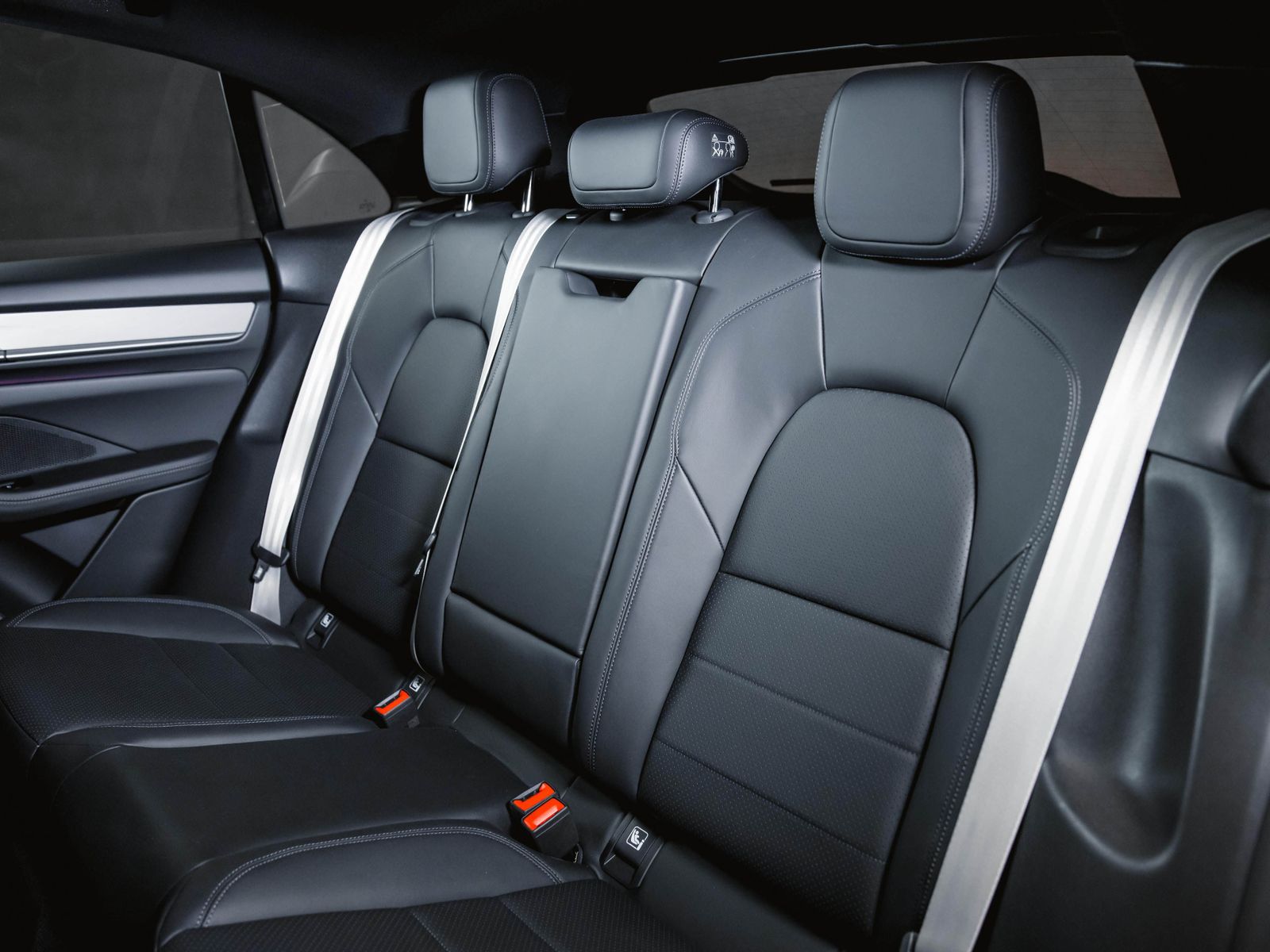 Porsche Macan 4 Electric - Samsaru's Car Outlet